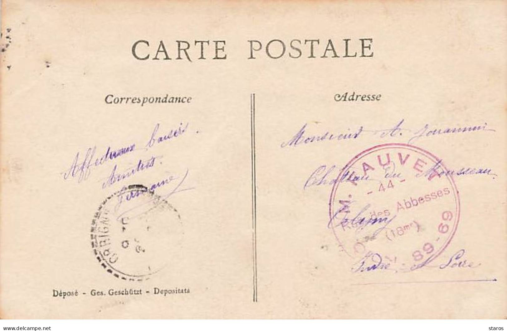 Lot De 4 Cartes - Fantaisie - Couple Regardant Un Album De Cartes Postales - Deltiologie - Collections & Lots