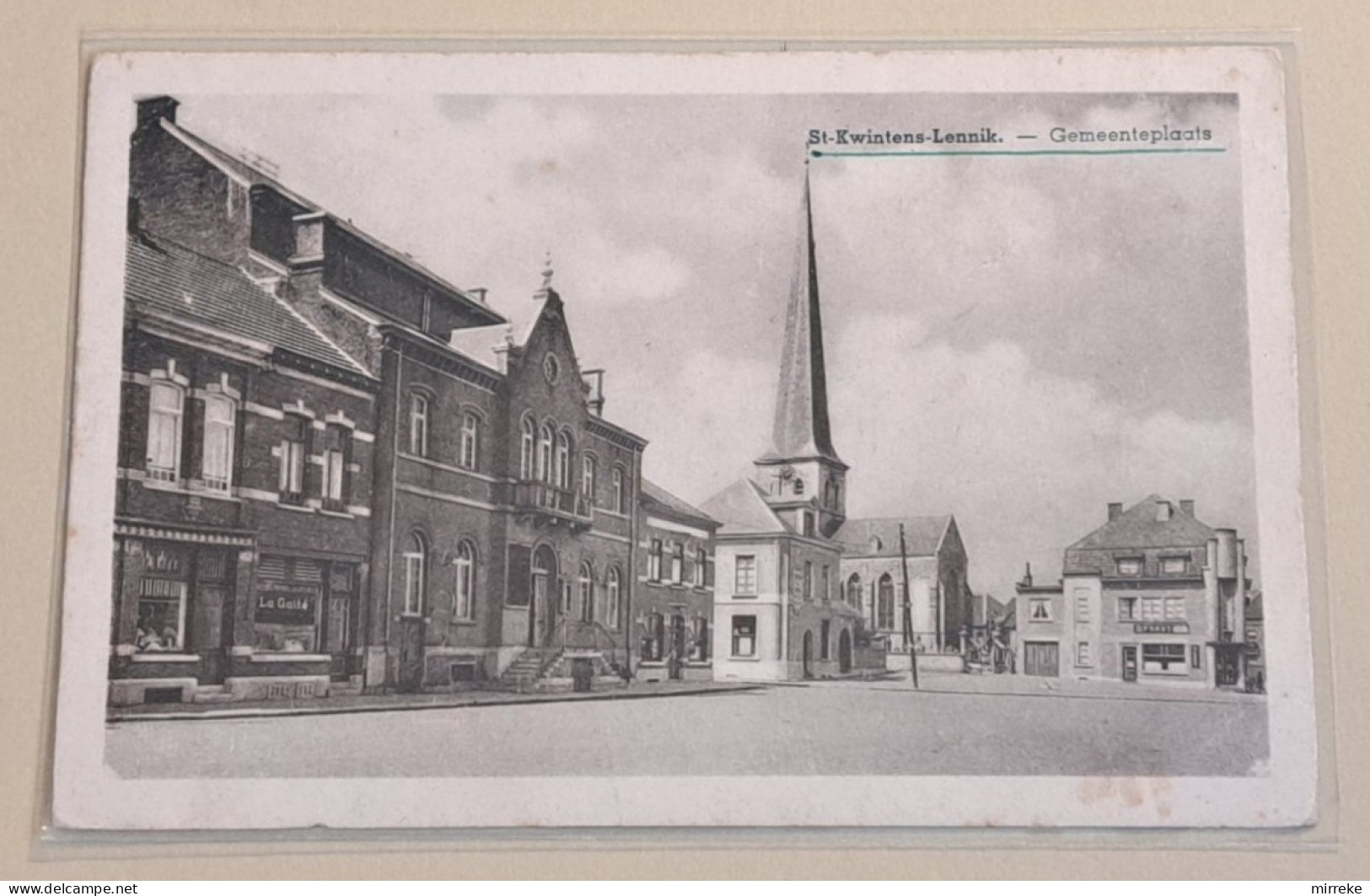 @J@  -  ST-KWINTENS-LENNIK  -  Gemeenteplaats  -  Zie / Voir / See Scan's - Lennik