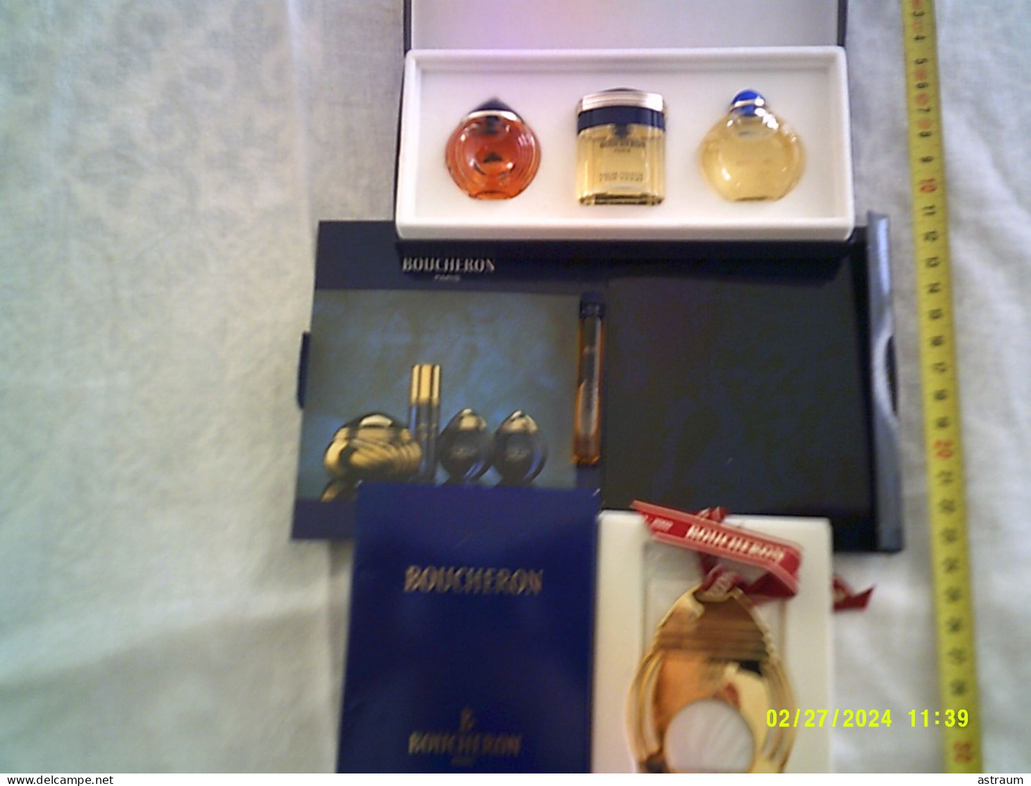 Ensemble Coffret + Medaille 2eme Millenaire + Tube Bains Precieux Boucheron (3 Miniature Pleine)- 2EDP +1EDT-3x5ml Neuf - Miniaturen Flesjes Dame (met Doos)