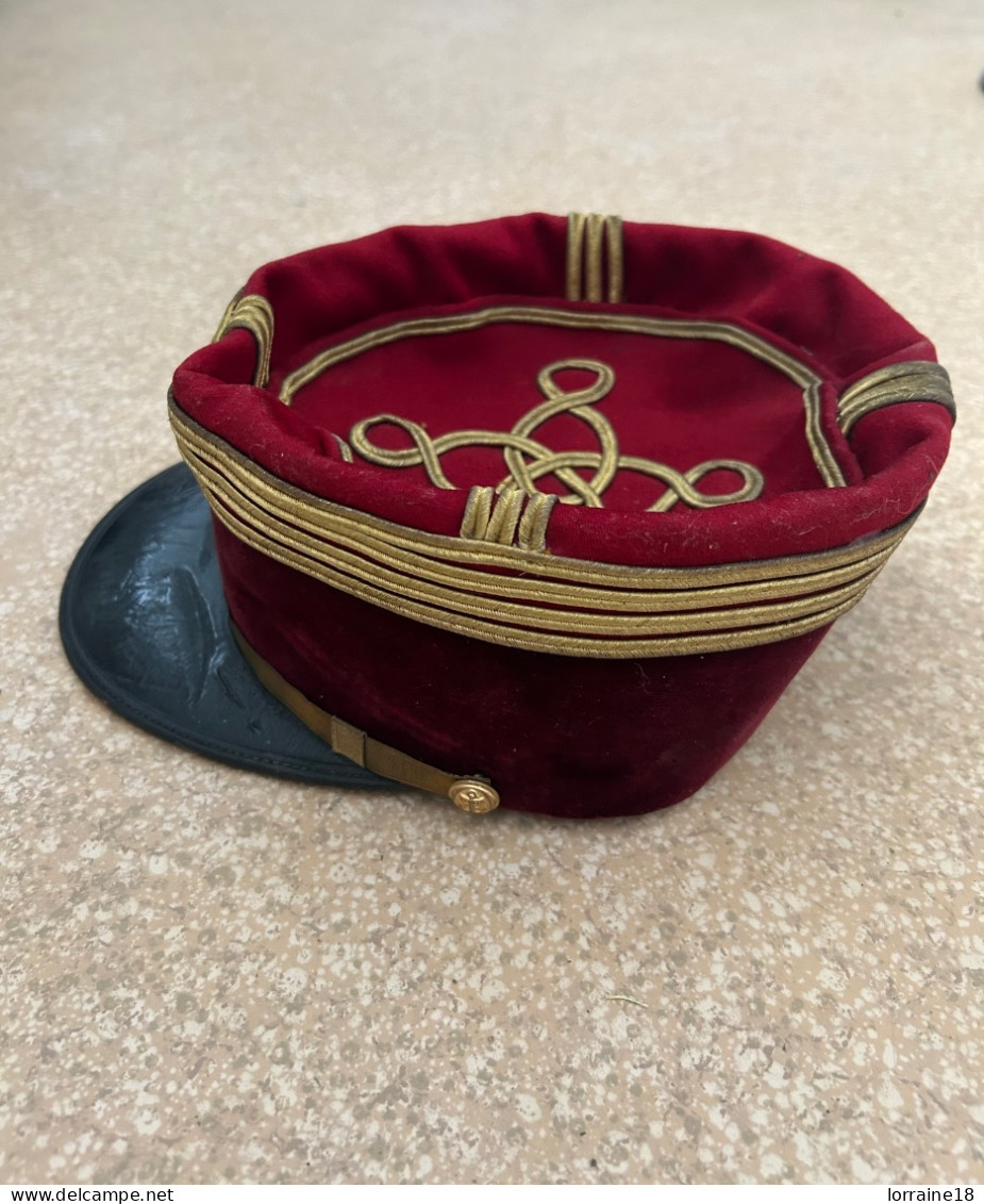 Kepi Foulard Officier Médecin De La Coloniale - Cascos