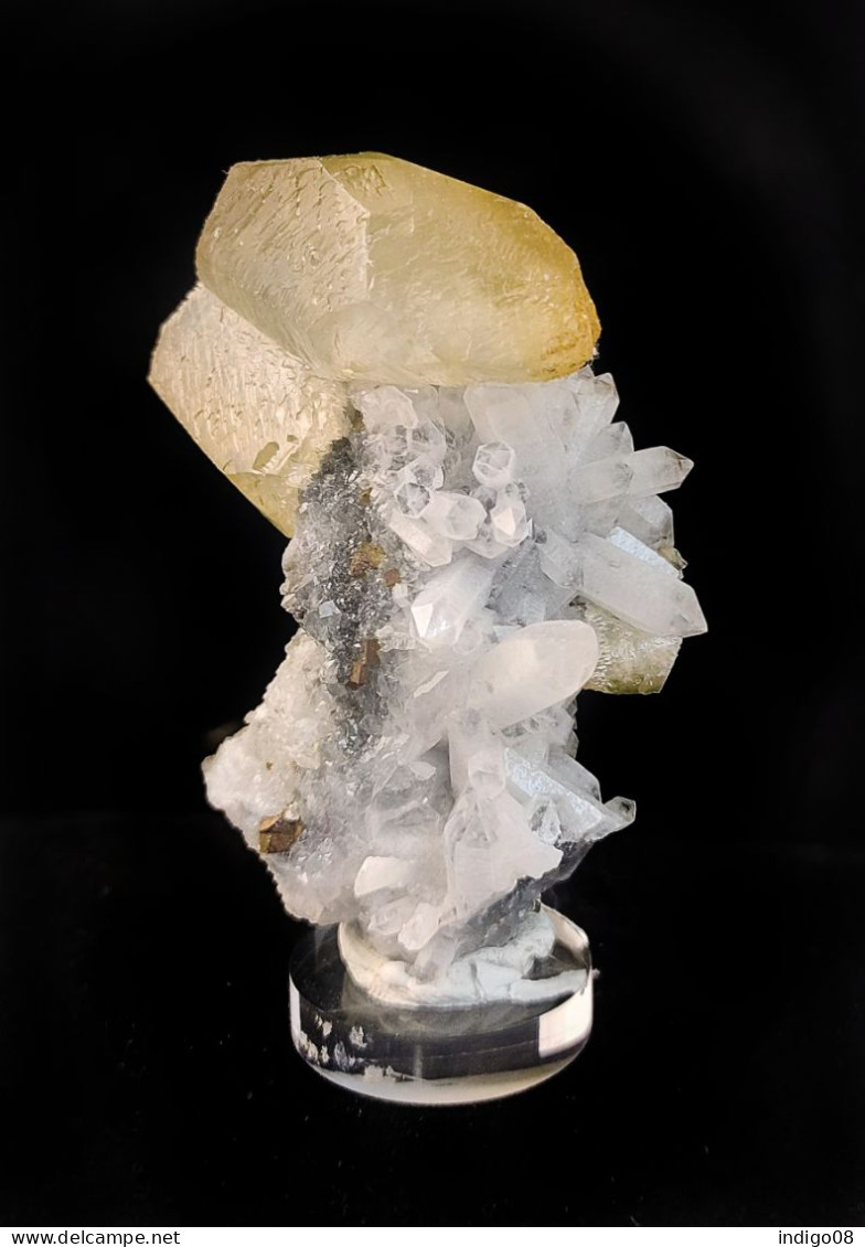 Calcite Miel Et Quartz Chine - Minerals