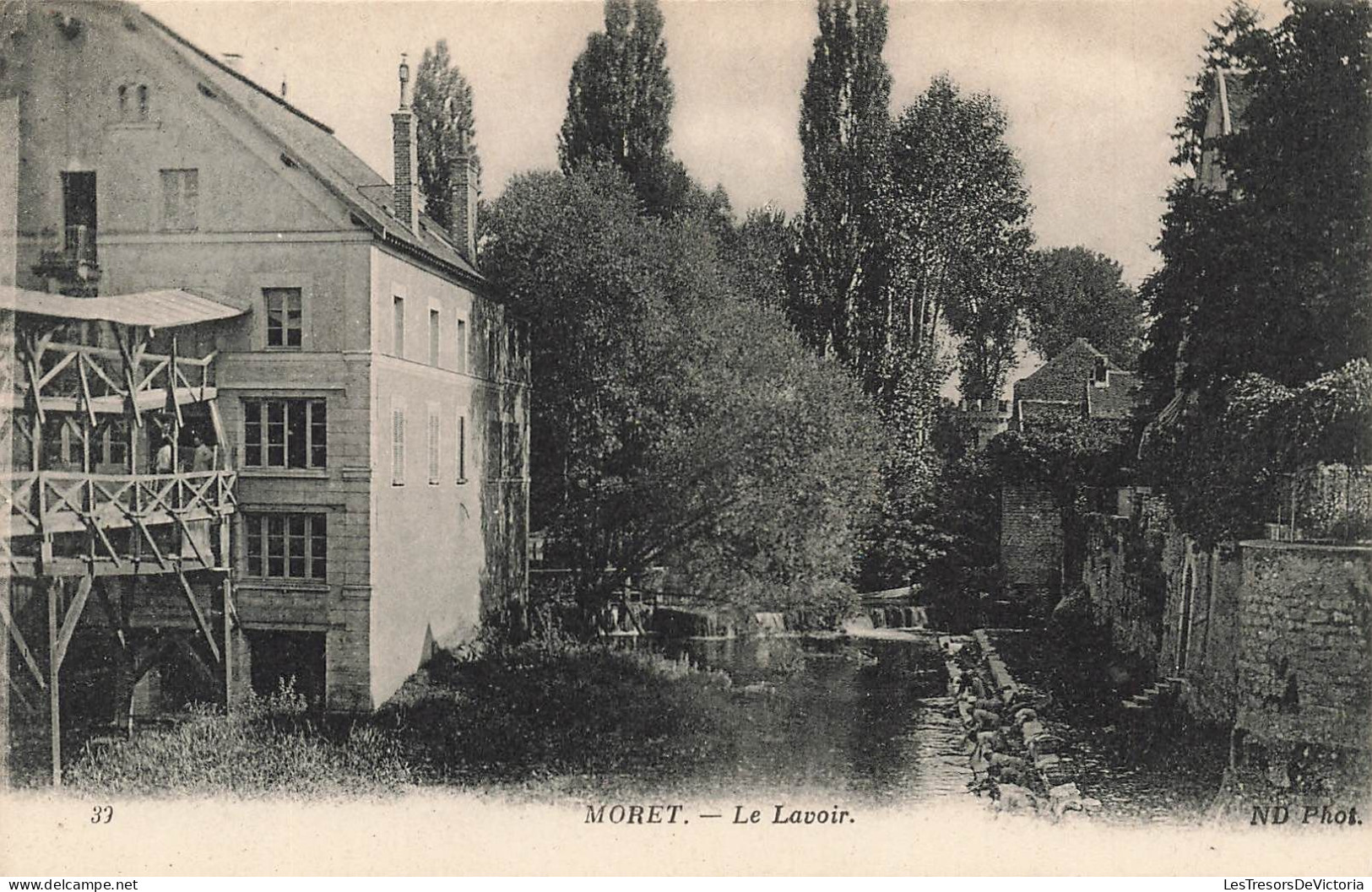 FRANCE - Moret - Le Lavoir - Vue Générale - Plusieurs Maisons Au Alentour - Carte Postale Ancienne - Moret Sur Loing