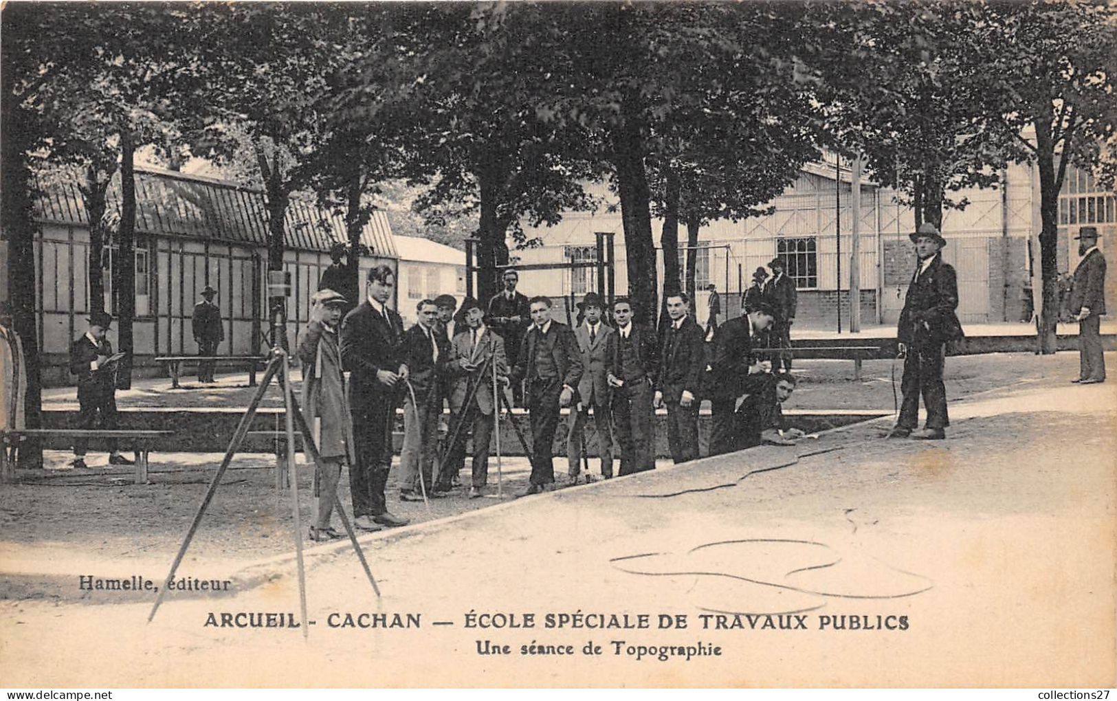 94-ARCEUIL- CACHAN- ECOLE SPECIALE DE TRAVAUX PUBLICS - UNE SEANCE DE TOPOGRAPHIE - Arcueil