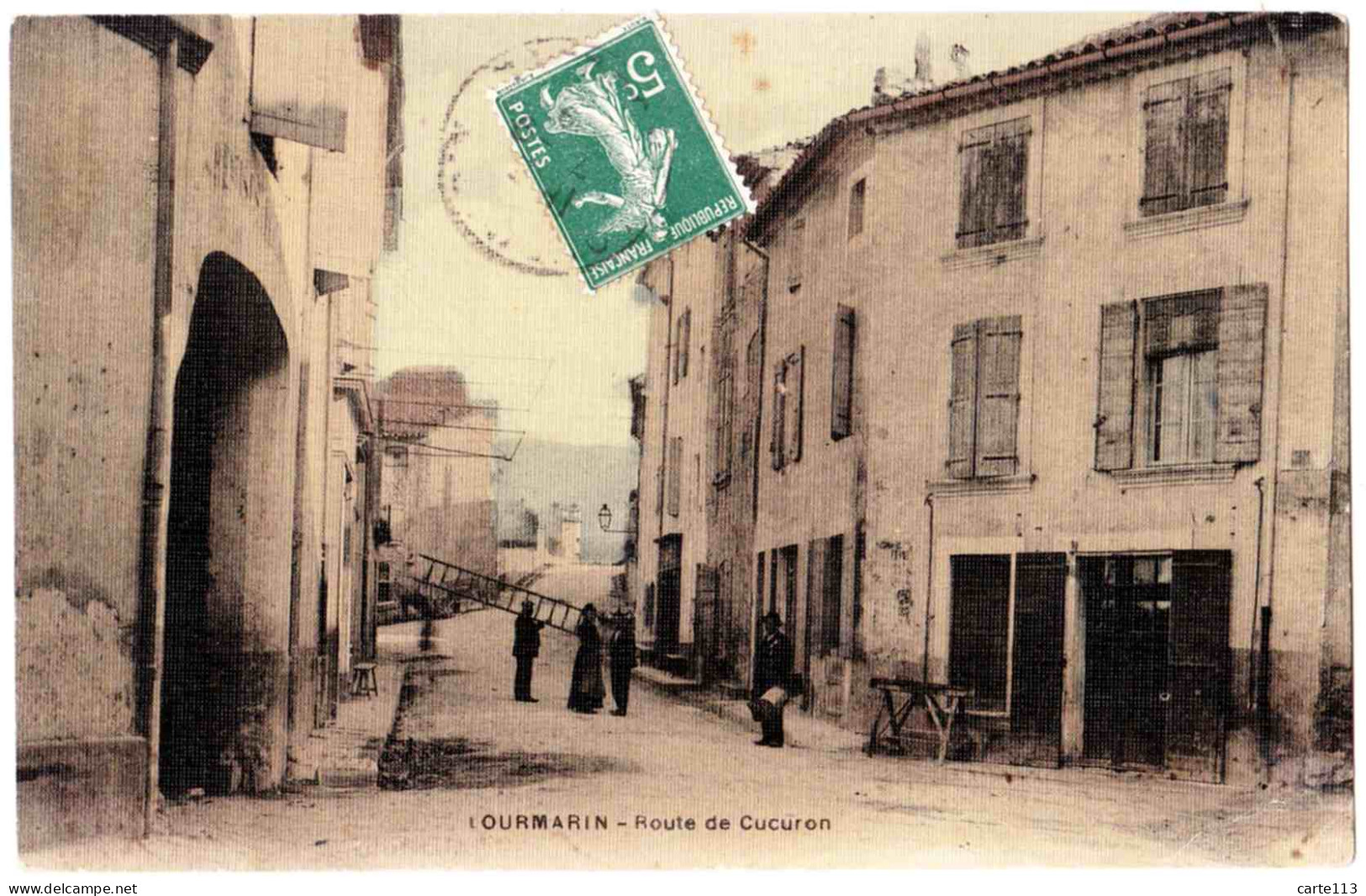 84 - B22423CPA - LOURMARIN - Route De Cucuron - Très Bon état - VAUCLUSE - Lourmarin