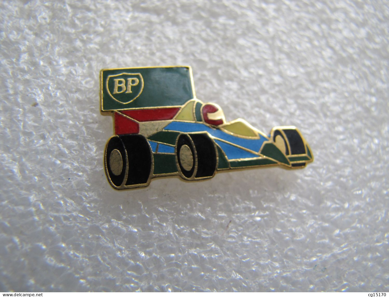 PIN'S    BP   FORMULE 1  LARROUSSE    CARBURANTS  LUBRIFIANTS  Email Grand Feu  MOURGEON - Carburants