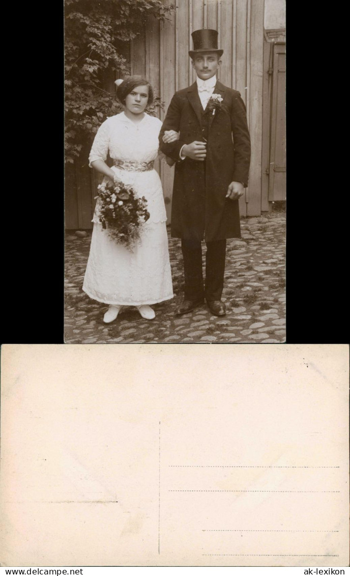 Hochzeit - Brautpaar Kleid Anzug Zylinder Mode 1922 Privatfoto Foto - Marriages