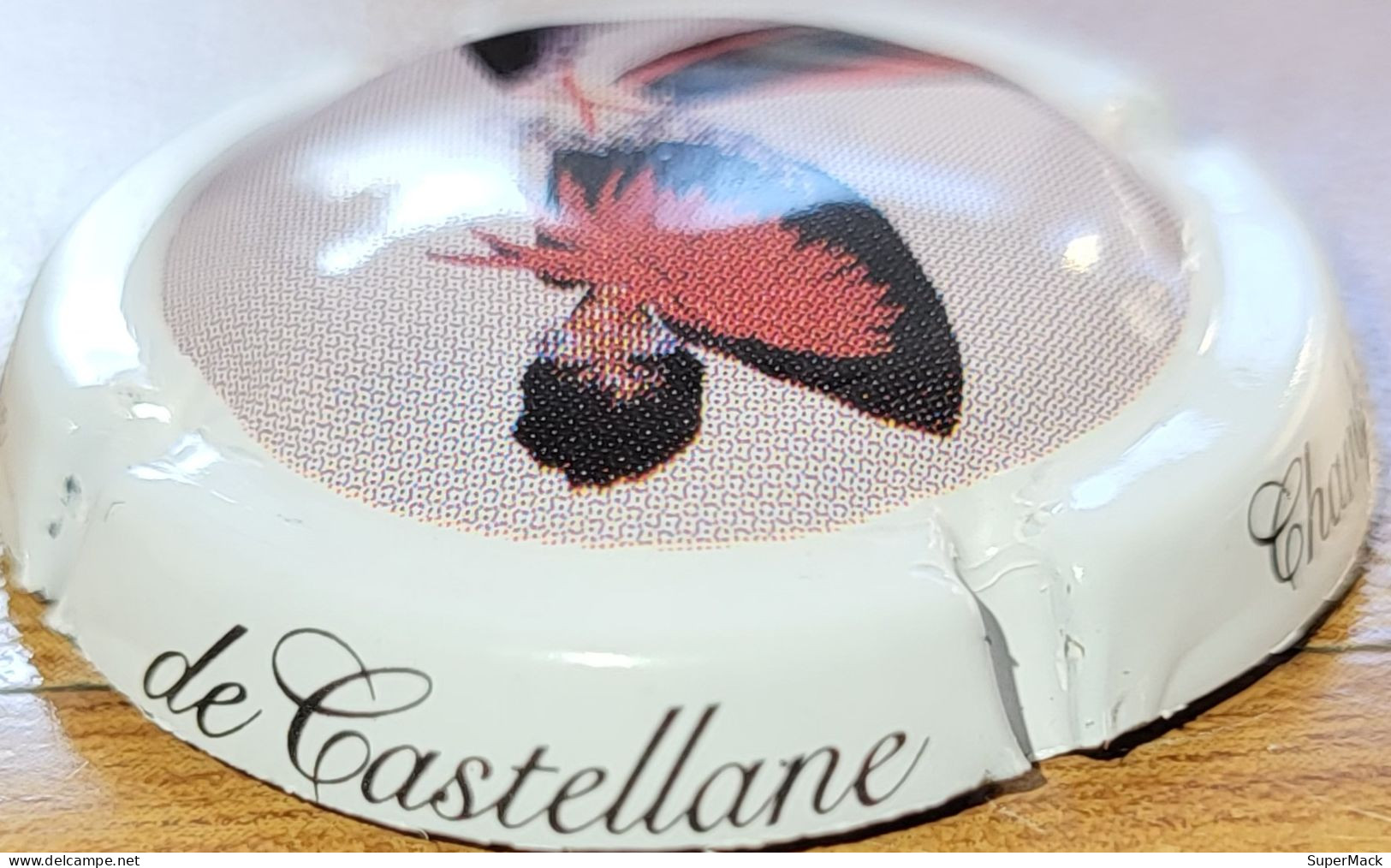 Capsule Champagne DE CASTELLANE Série ??, Ecriture Stylisée Sur Contour Blanc, Polychrome & Blanc Nr 91a - De Castellane