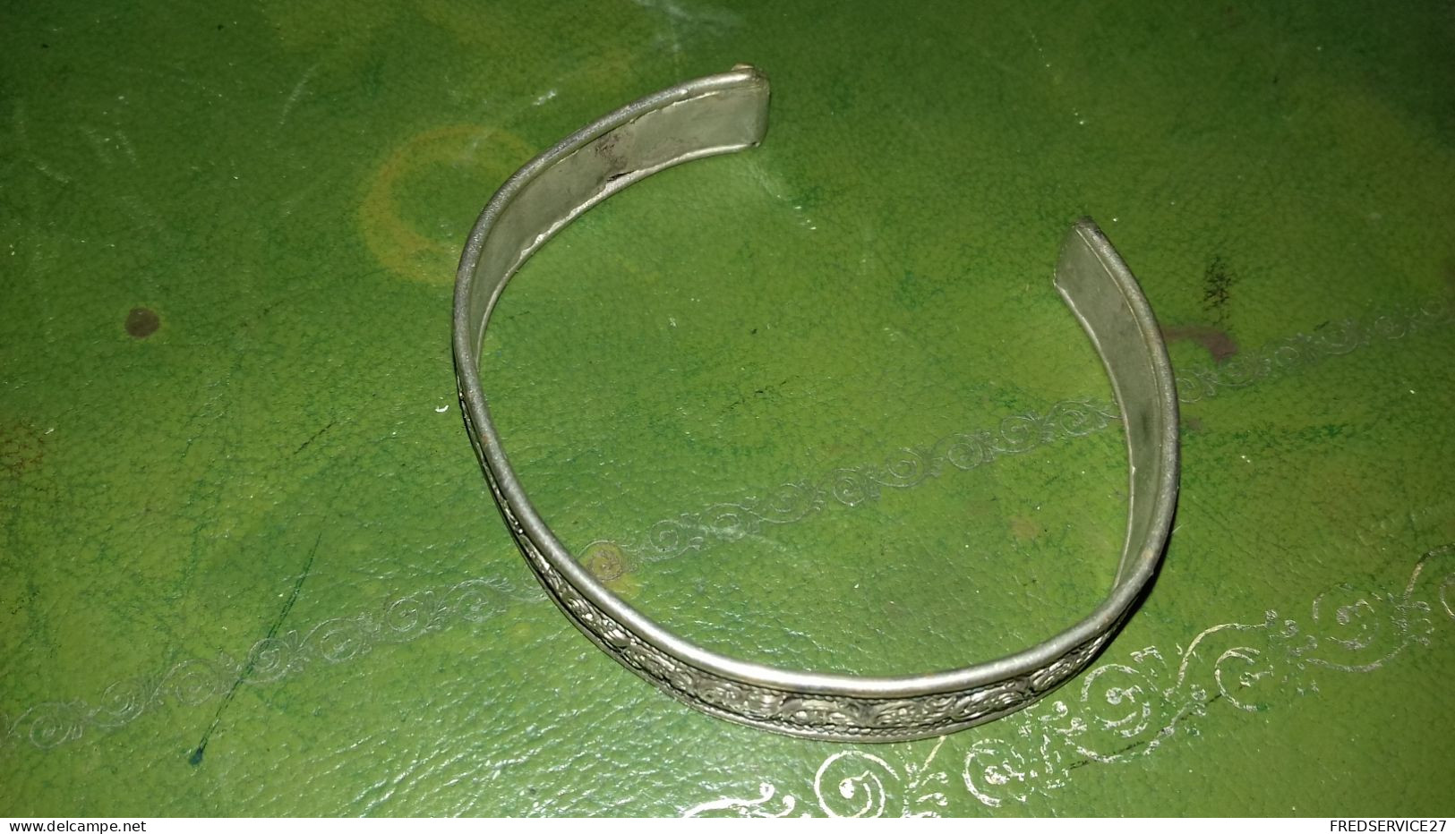 B15/ JOLIE BRACELET METAL ARGENTES - Bracelets