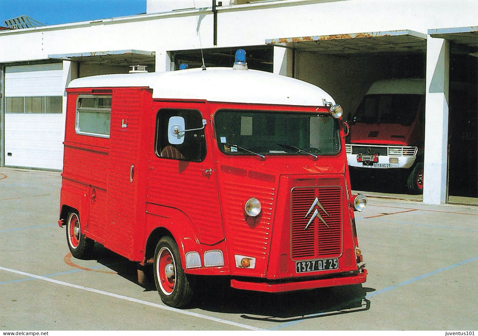 CPSM Pompiers-Véhicule De Secours Citroën-Pontarlier-Bernard Gournay   L2723 - Feuerwehr