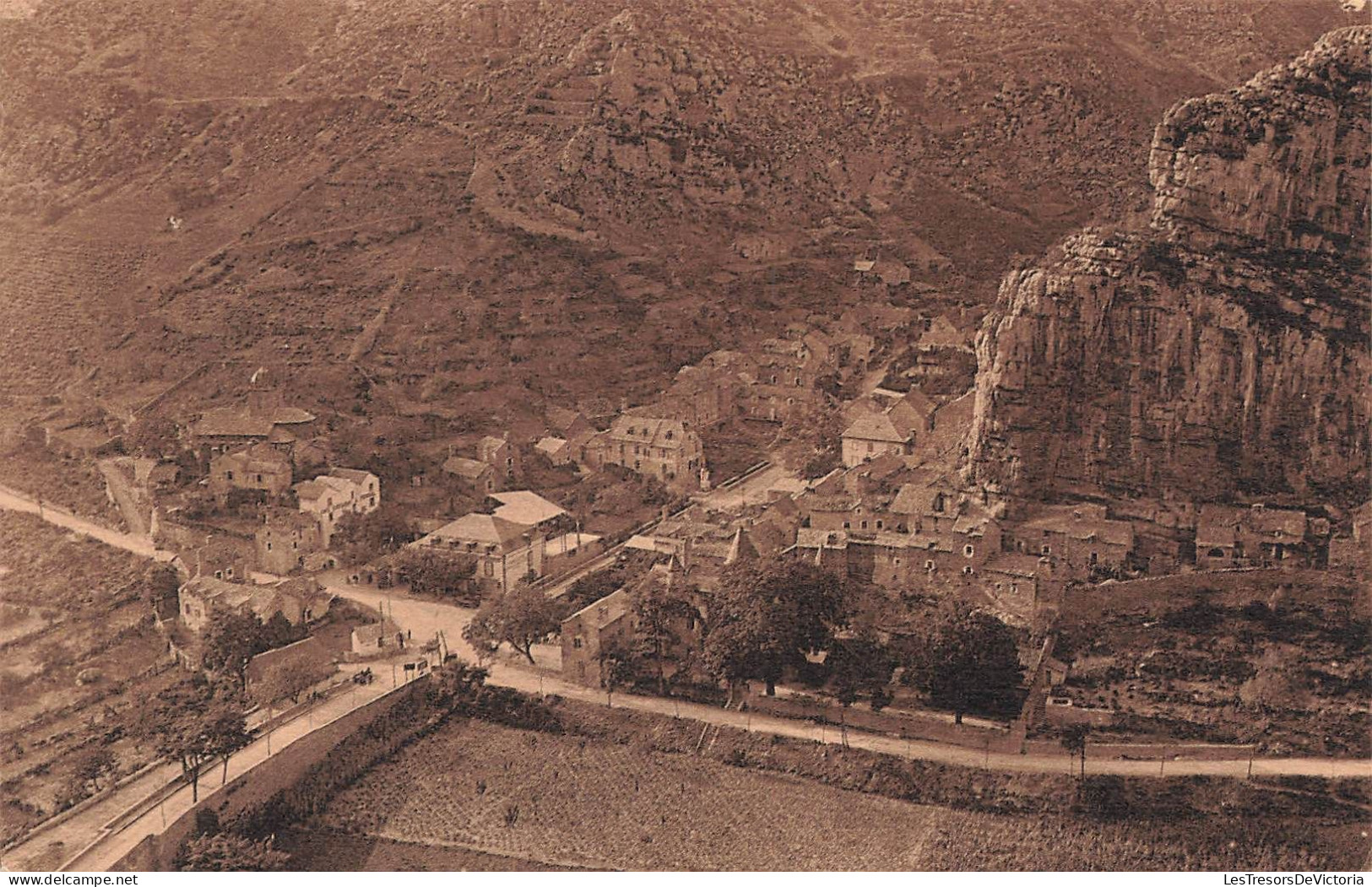 FRANCE - Les Gorges Du Tarn - La Malène - Vue D'ensemble - Vue Au Loin De La Ville - Carte Postale Ancienne - Gorges Du Tarn