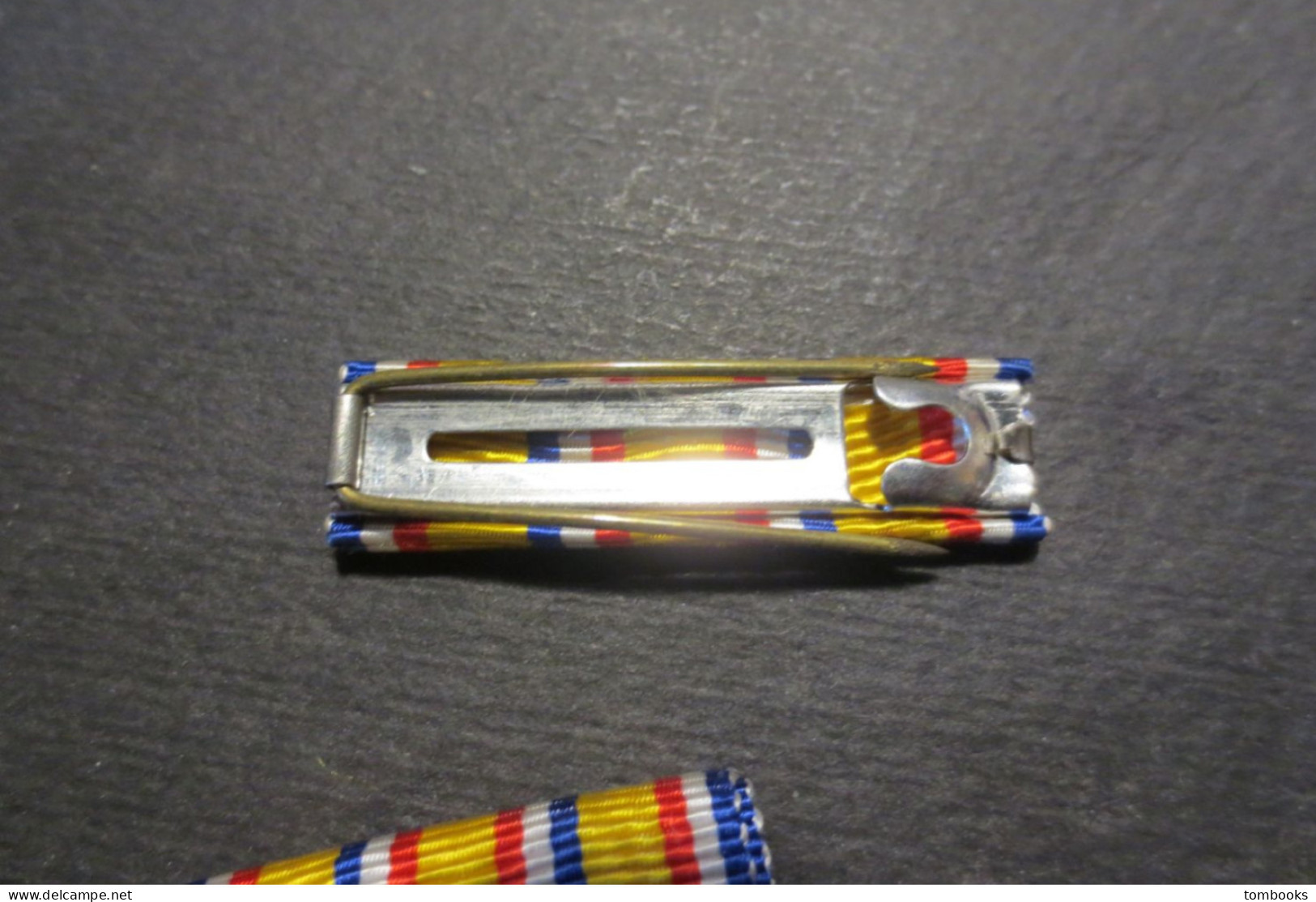 Sapeurs Pompiers - Insigne Et Barrette - Couleur Argent - 1935 - Bazor -  Boîte D'origine - TBE - - Brandweer