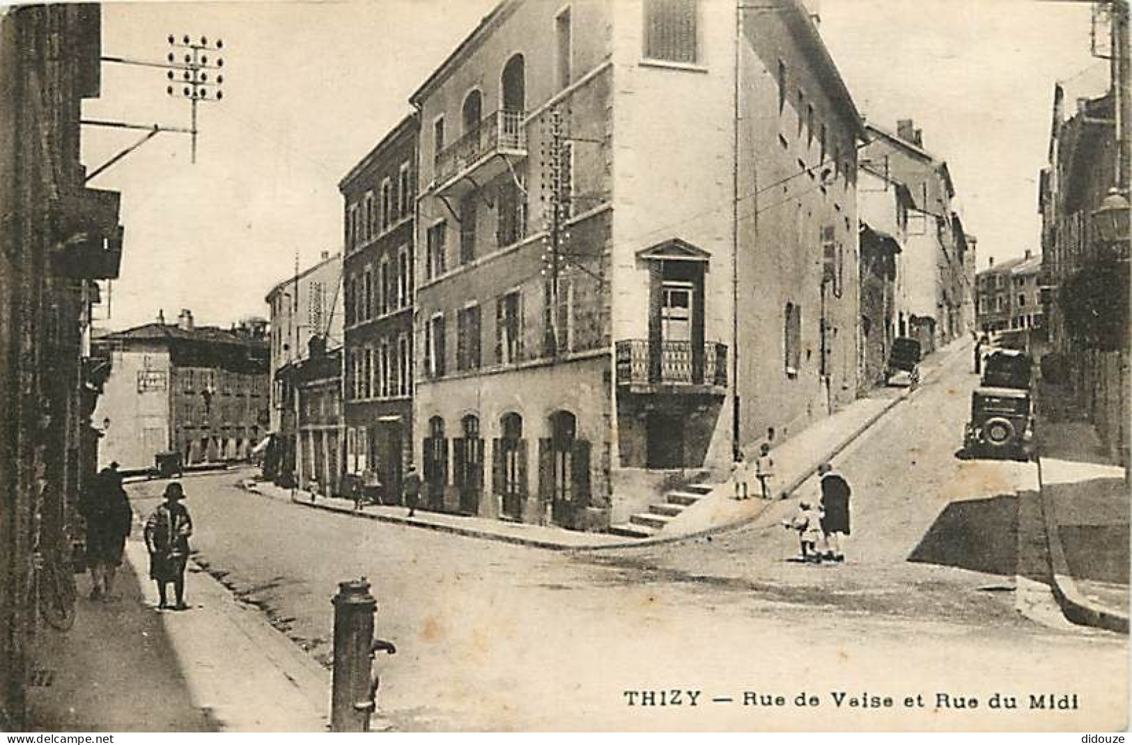 69 - Thizy - Rue De Vaise Et Rue Du Midi - Animée - Automobiles - CPA - Voir Scans Recto-Verso - Thizy