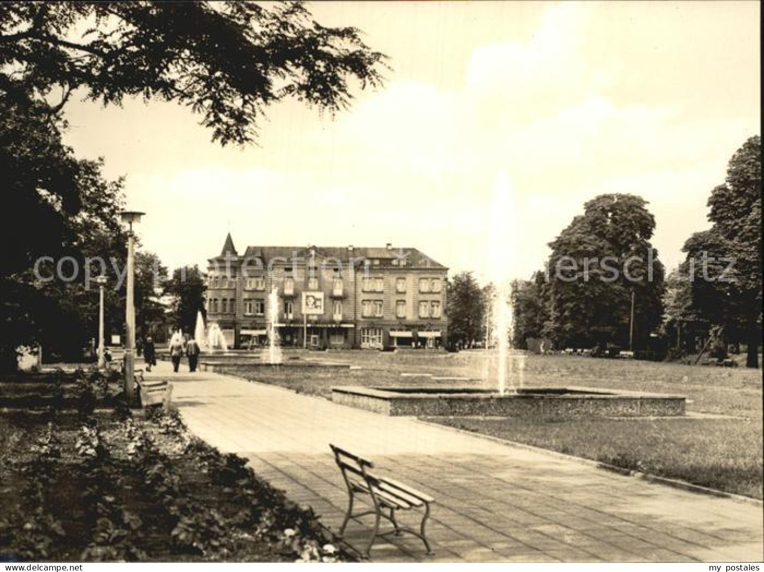 72394124 Bitterfeld Platz Der Jugend Springbrunnen Bitterfeld - Bitterfeld