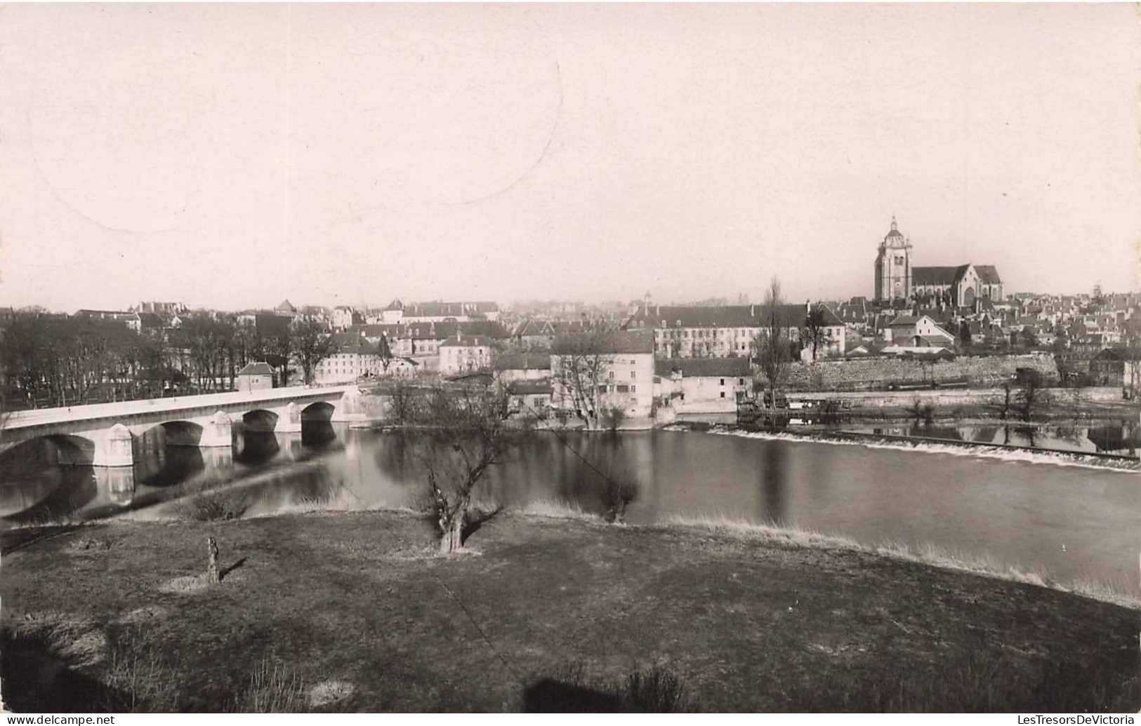 FRANCE - Dole - Vue Générale Du Barrage Sur Le Doubs - Carte Postale - Dole