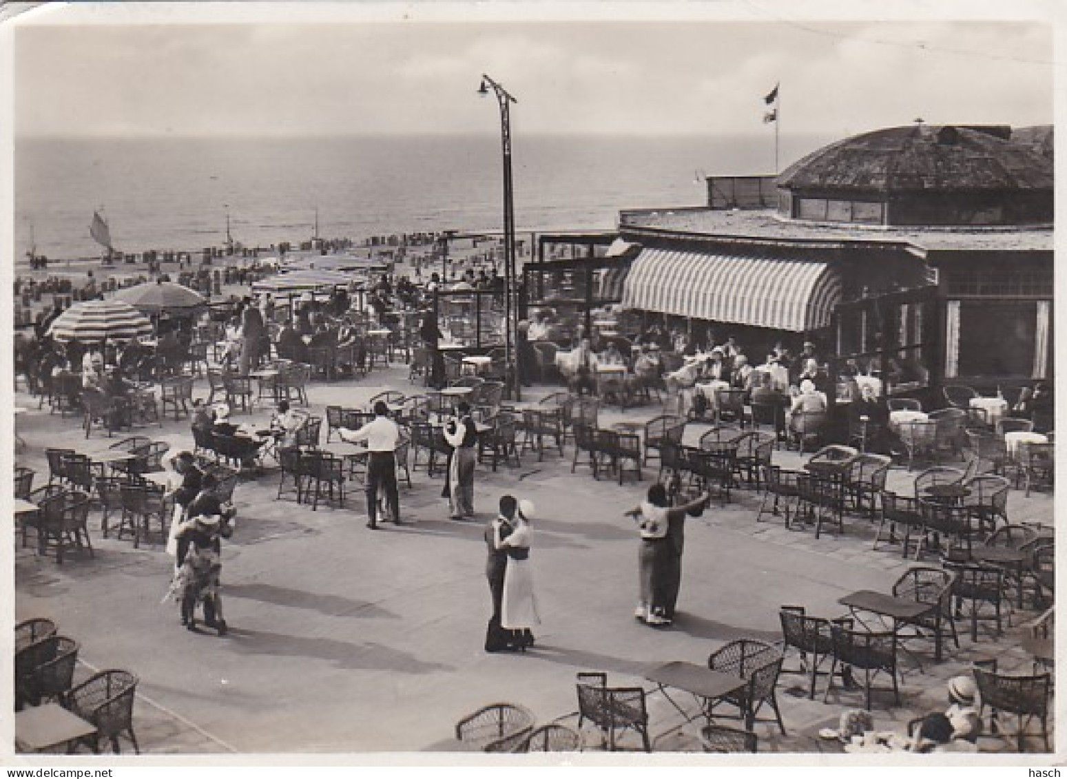 3817	120	Zandvoort – Bad (poststempel 1933) (zie Hoeken En Randen) - Zandvoort