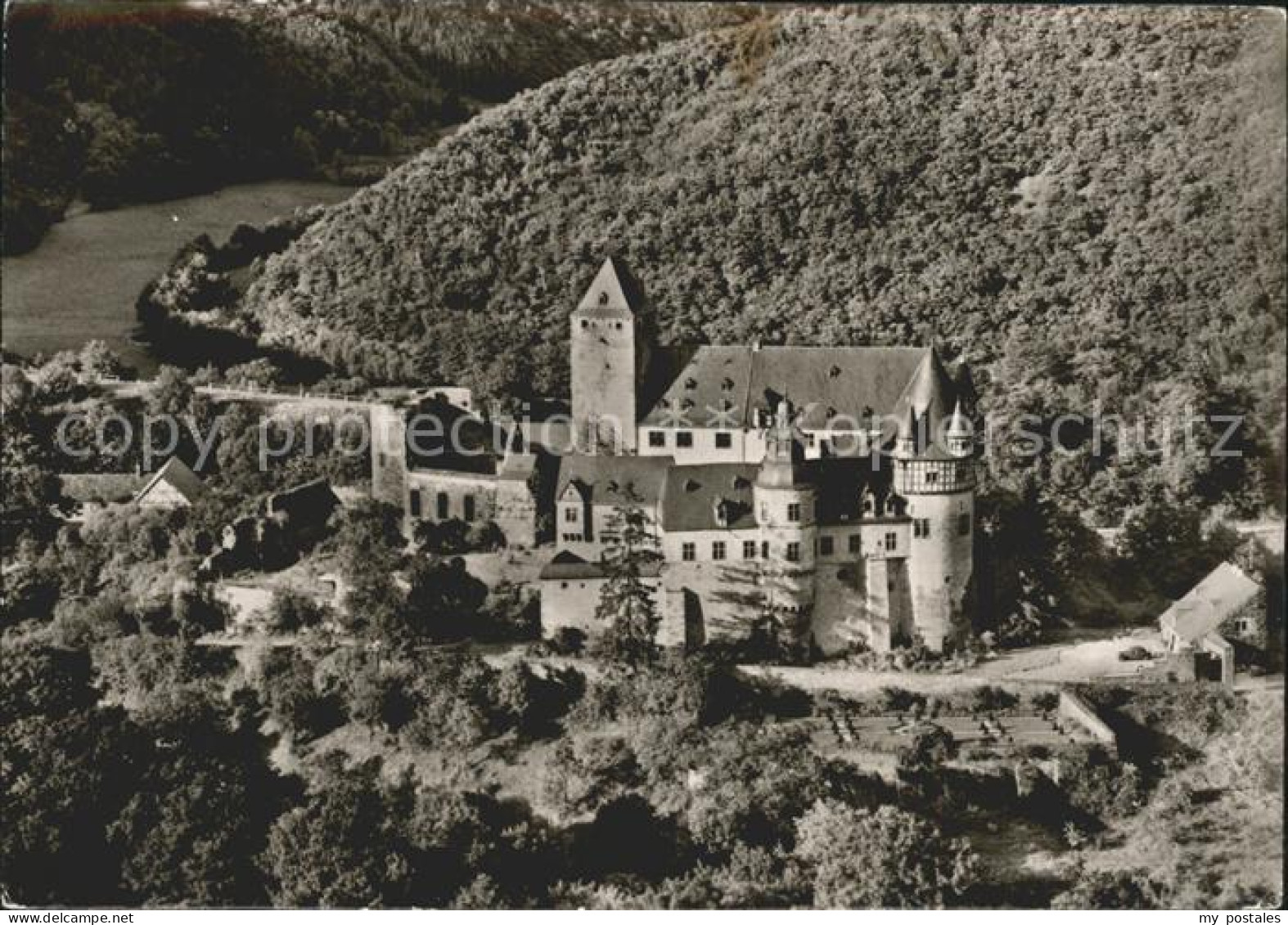 72313255 Mayen Fliegeraufnahme Schloss Buerresheim Mayen - Mayen