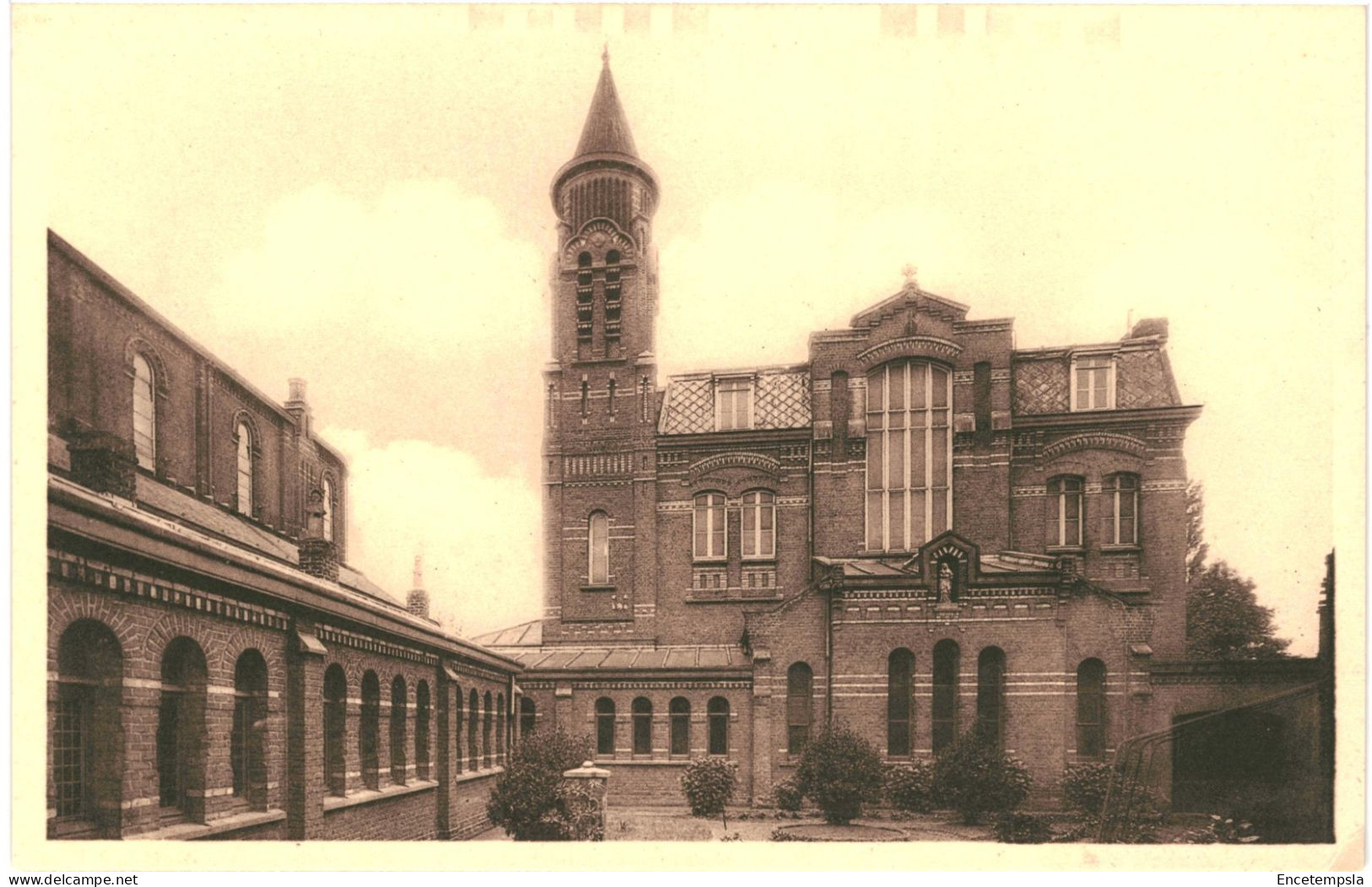 CPA Carte Postale Belgique Mouscron Noviciat Des Pères Barnabites Cloître Et Façade Du Noviciat   VM78572 - Mouscron - Moeskroen