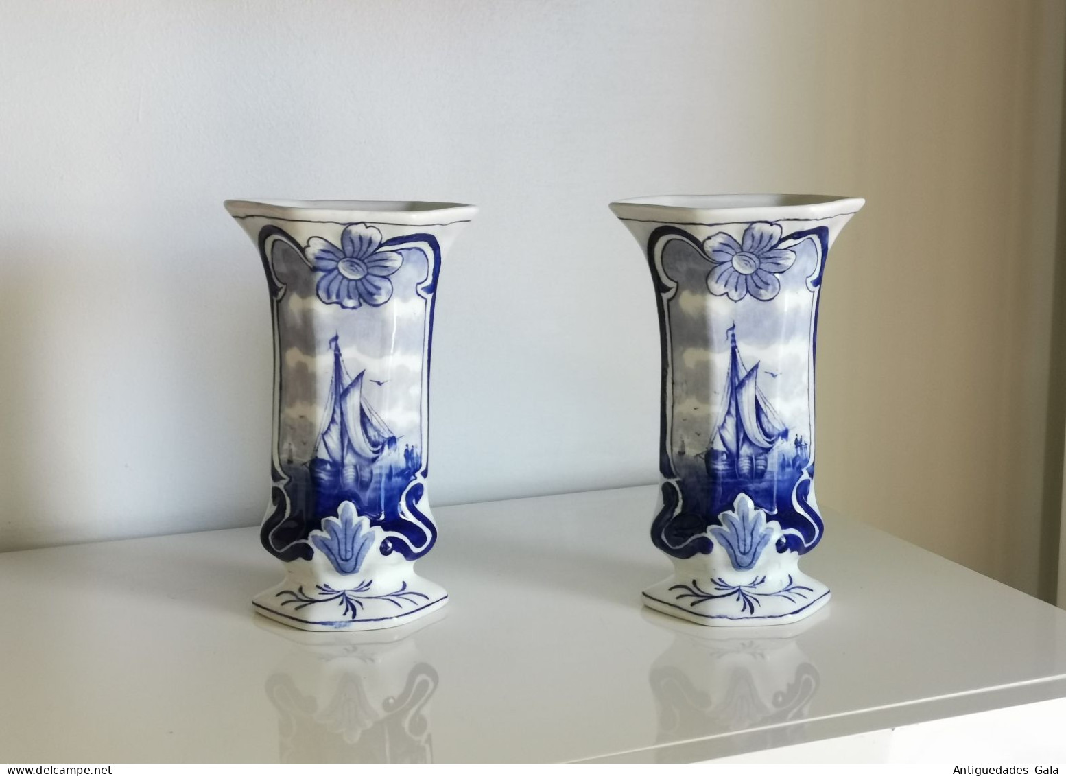 PAREJA DE JARRONES HOLANDESES – CERAMICA DELFT - Delft (NLD)