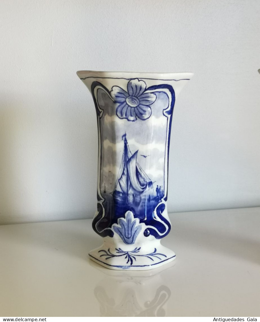 PAREJA DE JARRONES HOLANDESES – CERAMICA DELFT - Delft (NLD)