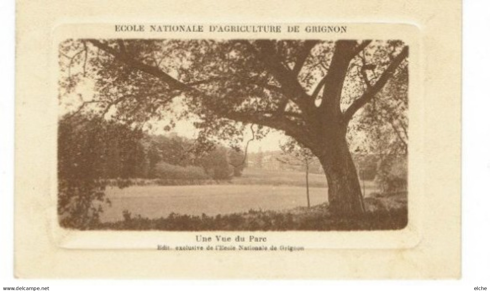 Ecole Nationale D'agriculture De Grignon. Une Vue Du Parc - Grignon