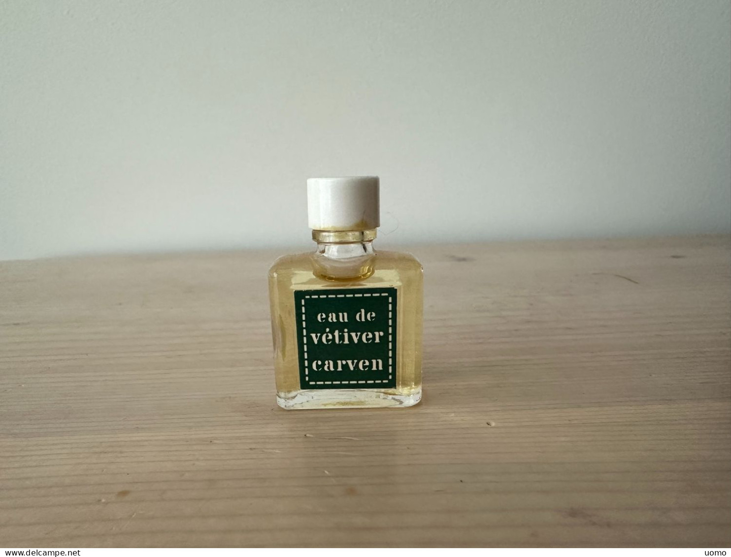 Carven Eau De Vetiver 4 Ml - Miniatures (sans Boite)