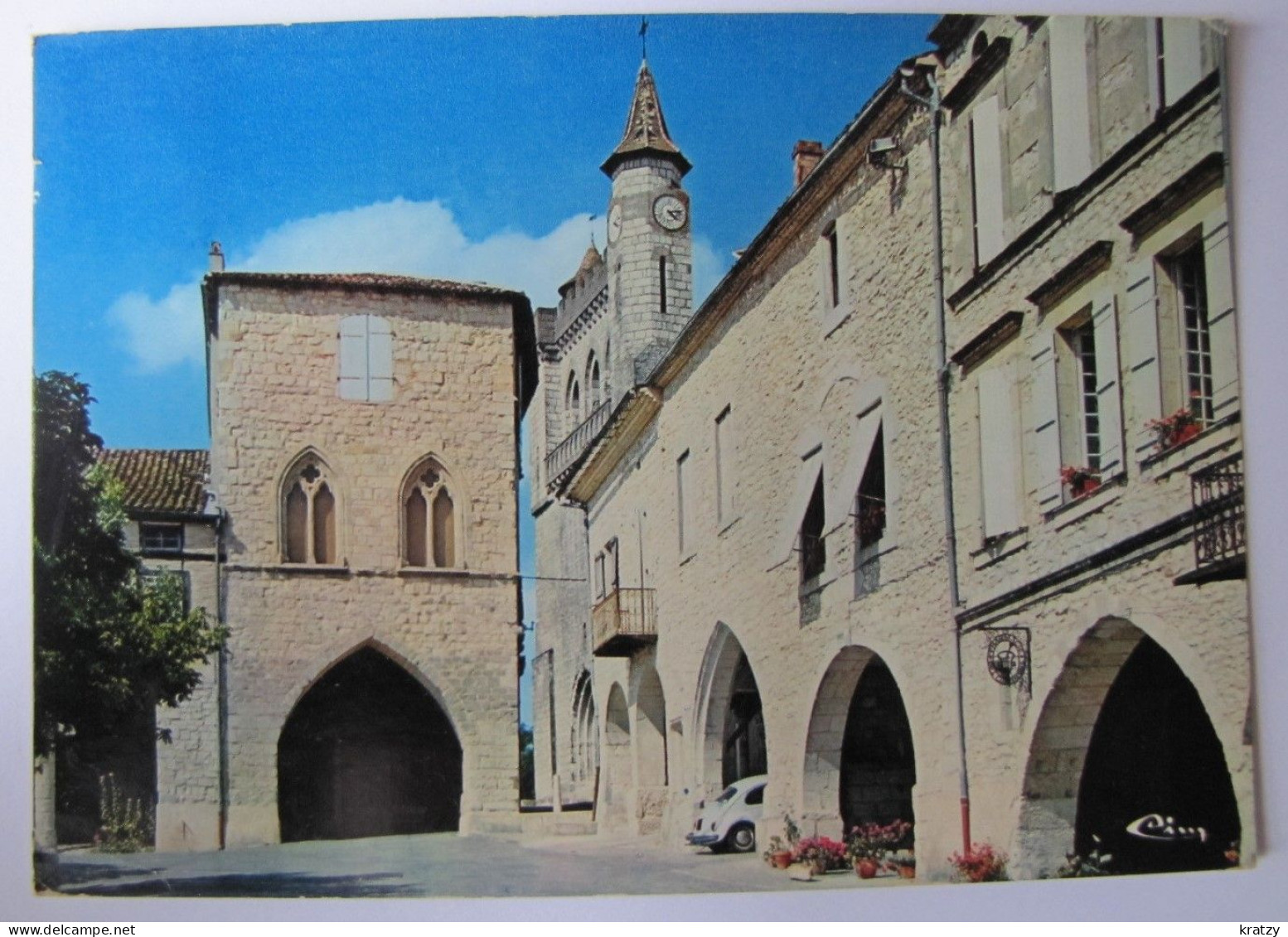 FRANCE - LOT ET GARONNE - MONTFLANQUIN - La Place De La Mairie - Monflanquin