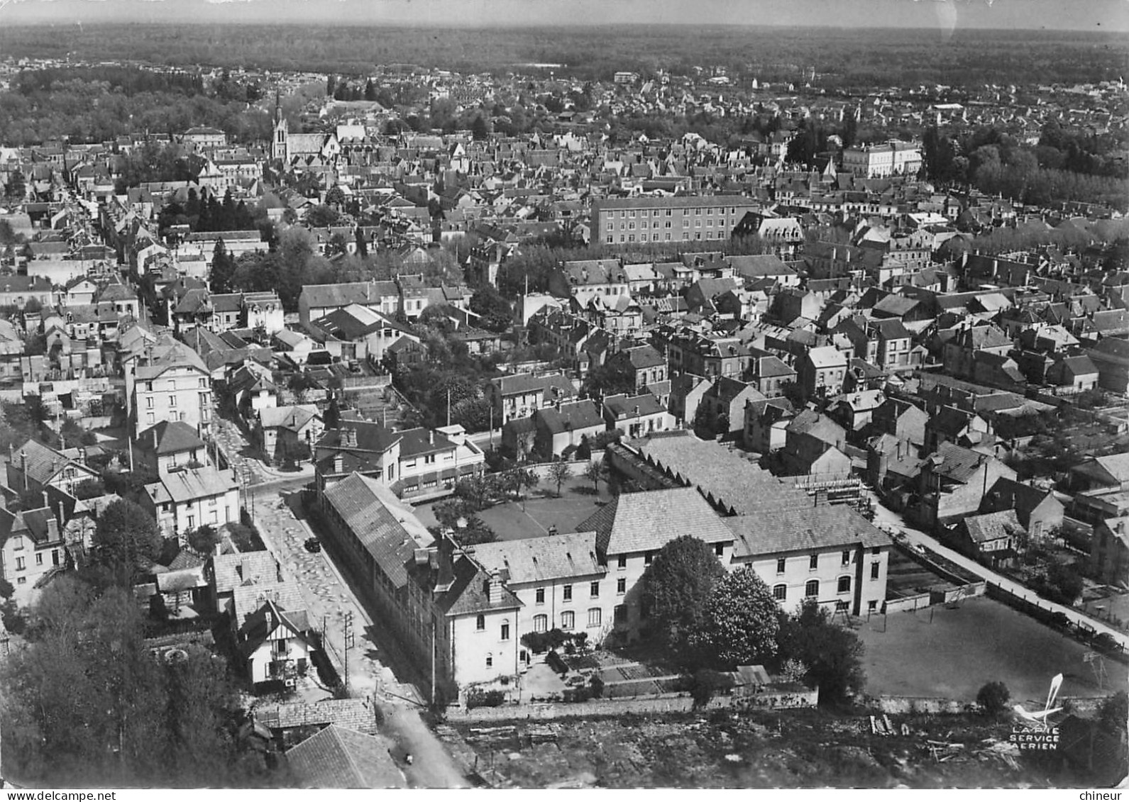 MONTARGIS  VUE GENERALE AERIENNE SUR L'ECOLE DURZY - Montargis