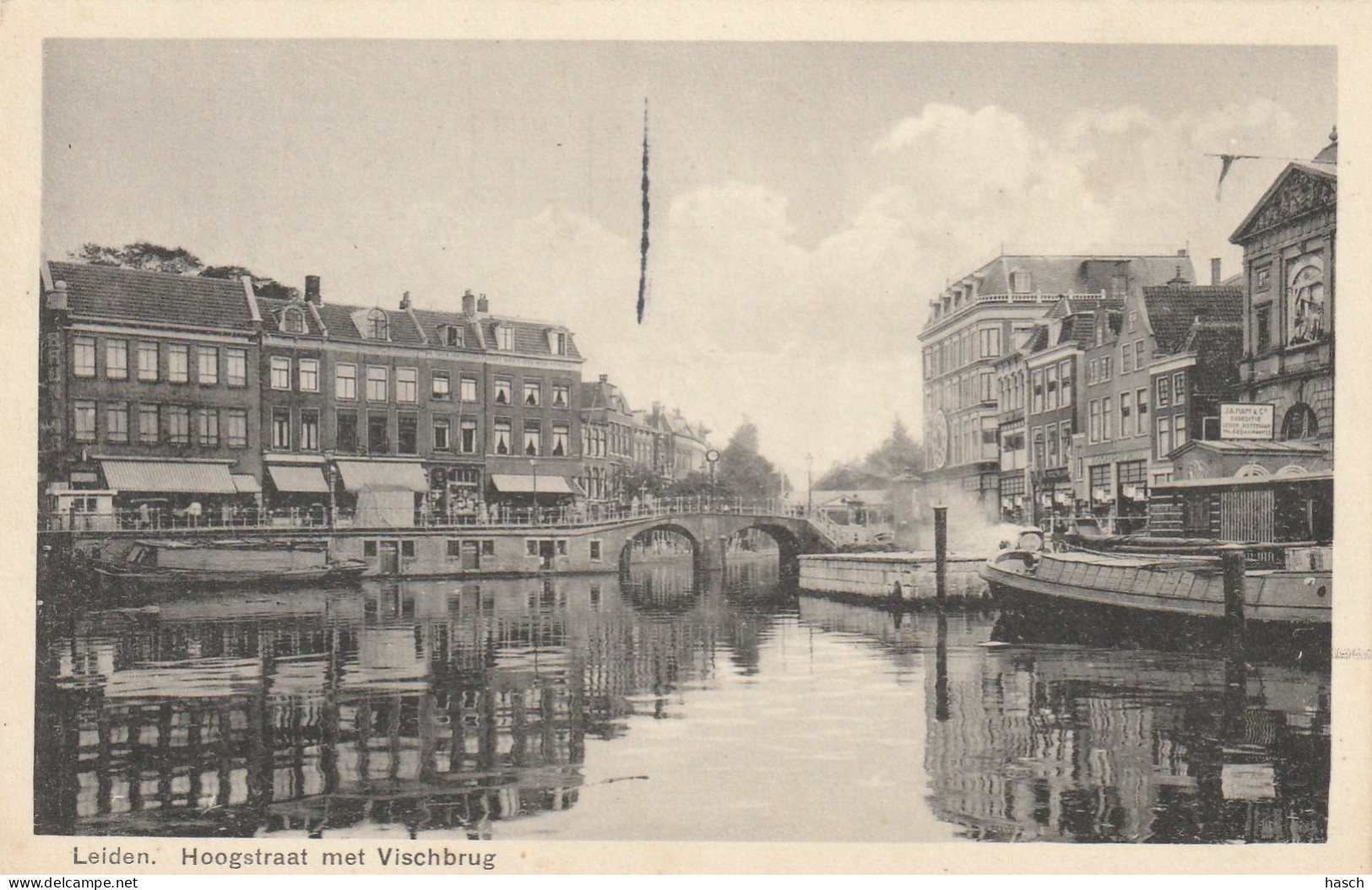 489733Leiden, Hoogstraat Met Vischbrug. 1937.  - Leiden