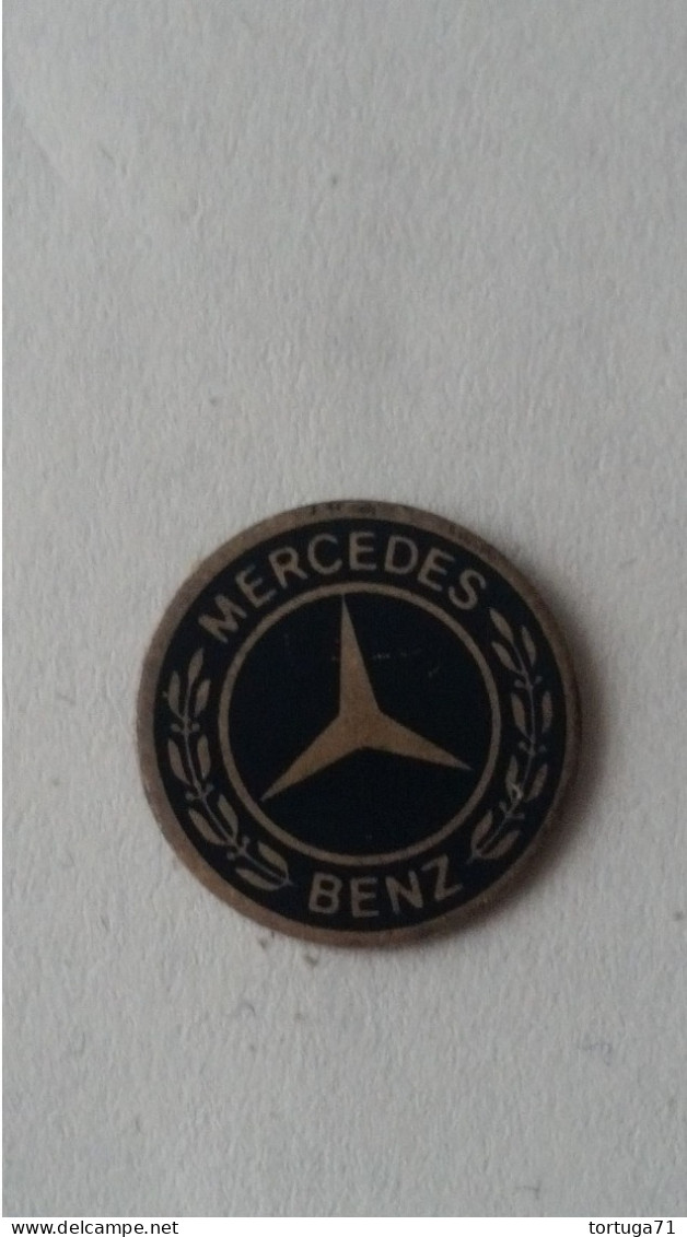 Mercedes Benz Anstecknadel - Mercedes