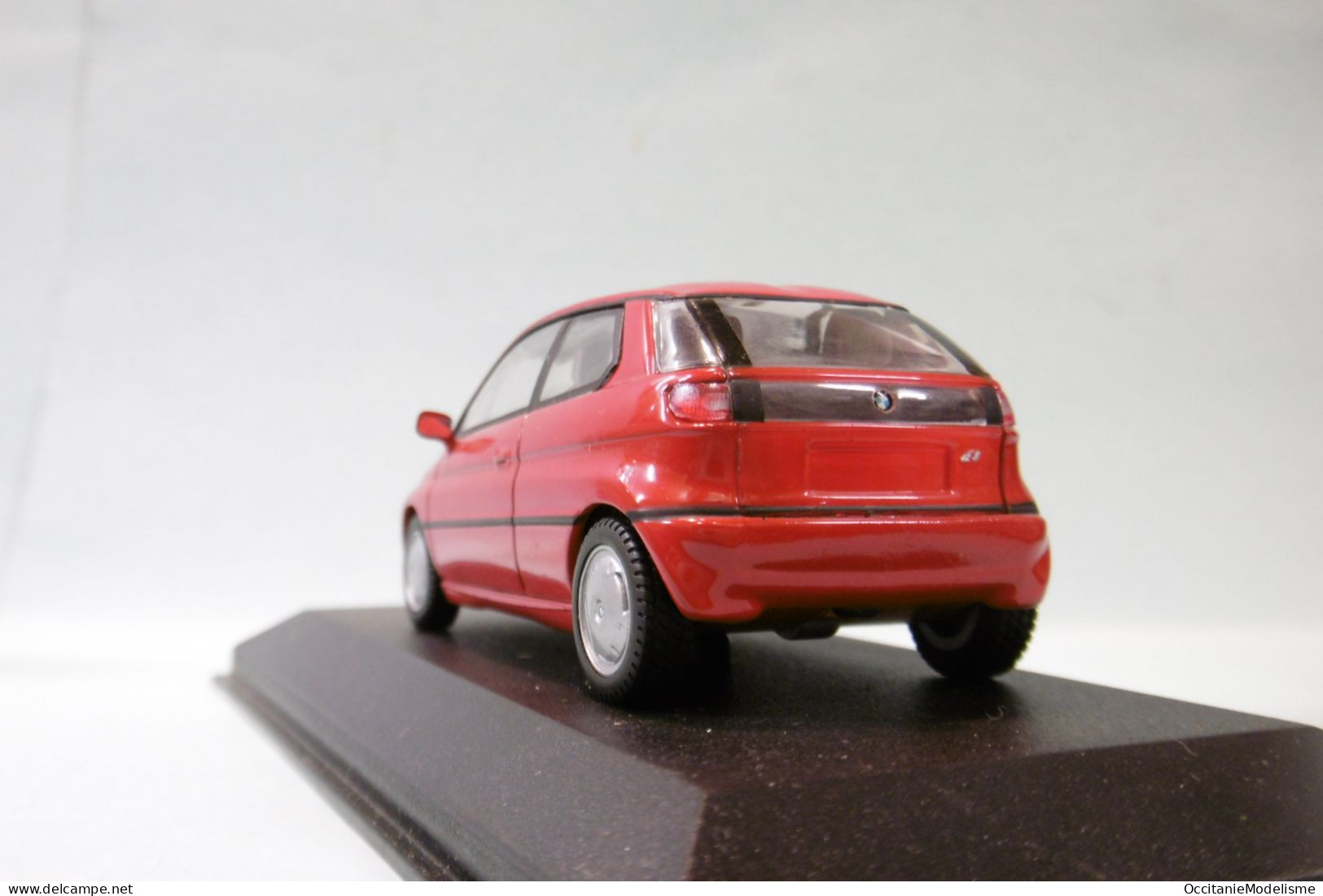 Minichamps - BMW E1 Rouge Réf. 023002 BO 1/43 - Minichamps