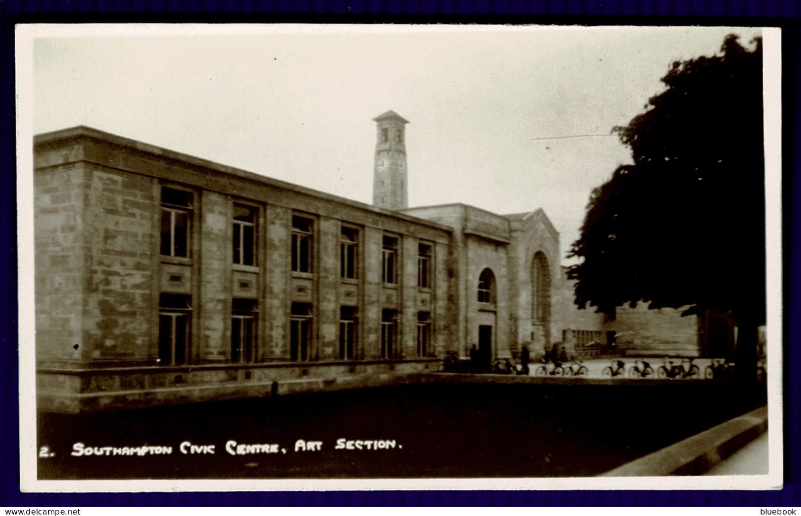 Ref 1639 - Real Photo Postcard - Southampton Civic Centre - Art Section - Hampshire - Southampton