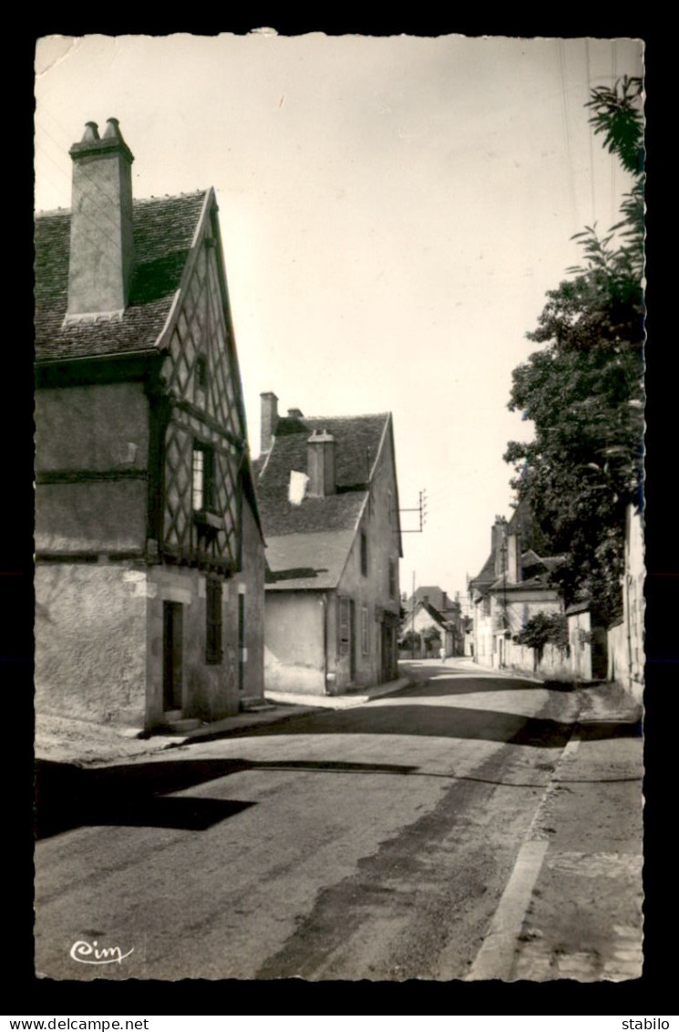 18 - LERE - VIEILLE MAISON - Lere