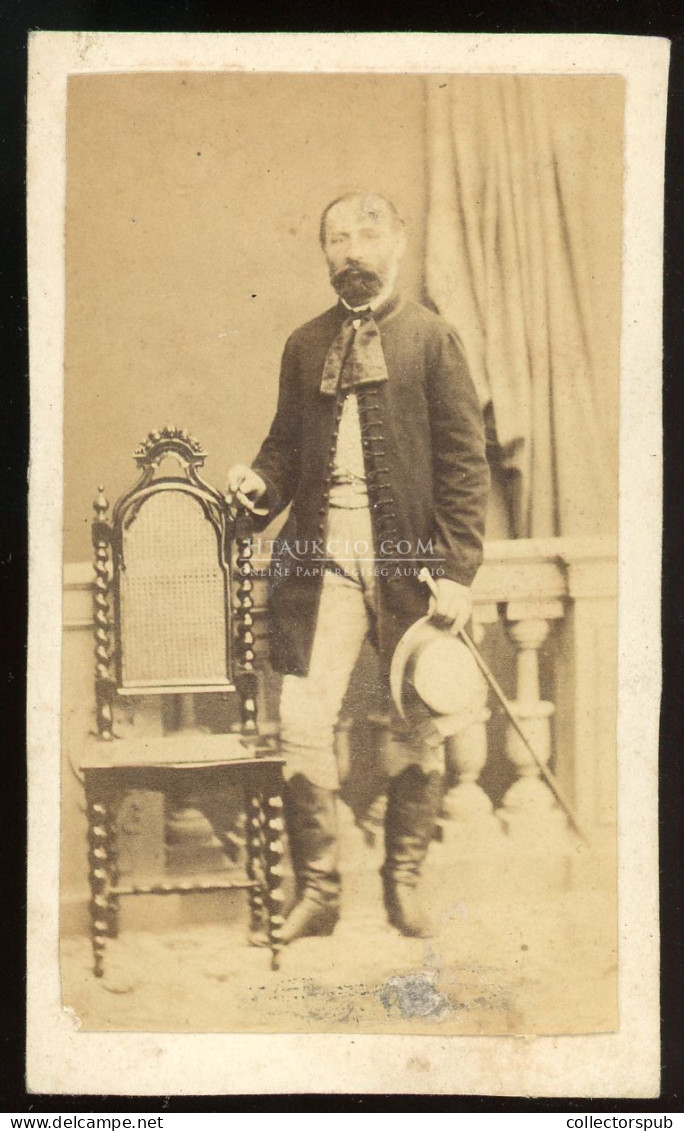 SZÉKESFEHÉRVÁR 1860. Ca. W. Schmidt : Férfi, Korai Visit Fotó - Anciennes (Av. 1900)