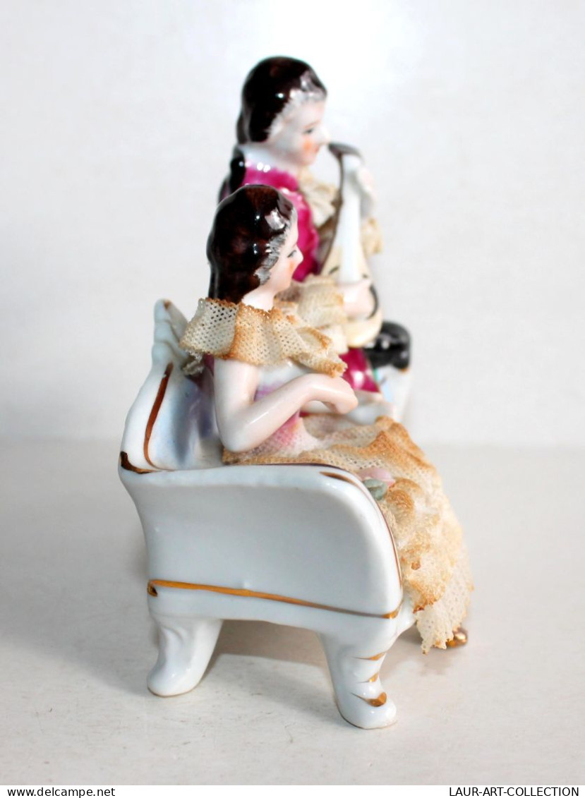 JOLIE ANCIENNE STATUETTE, COUPLE ROMANTIQUE En PORCELAINE MARQUIS, SCENE GALANTE / ART DECORATIF  (0603.28) - Andere & Zonder Classificatie