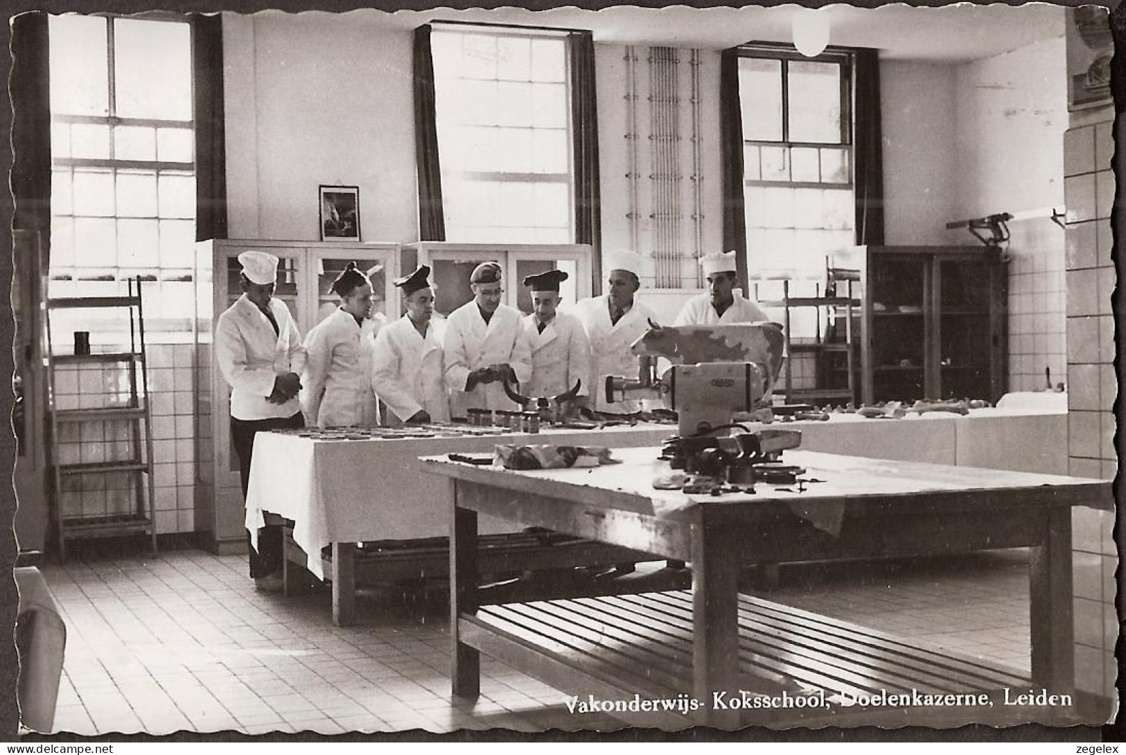 Leiden - Doelenkazerne - Vakonderwijs Koksschool - Leiden