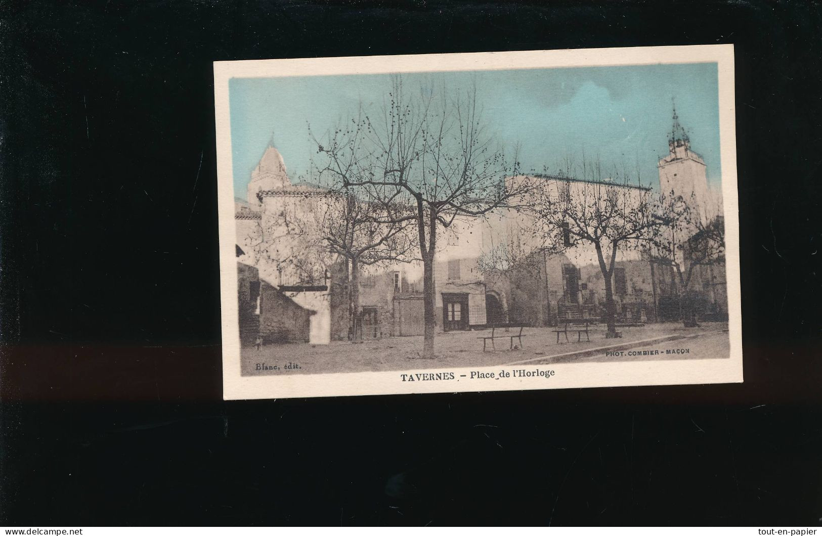 CPA - 83 - Tavernes - Place De L'horloge  ( Place De La Mairie Campanile) - Tavernes