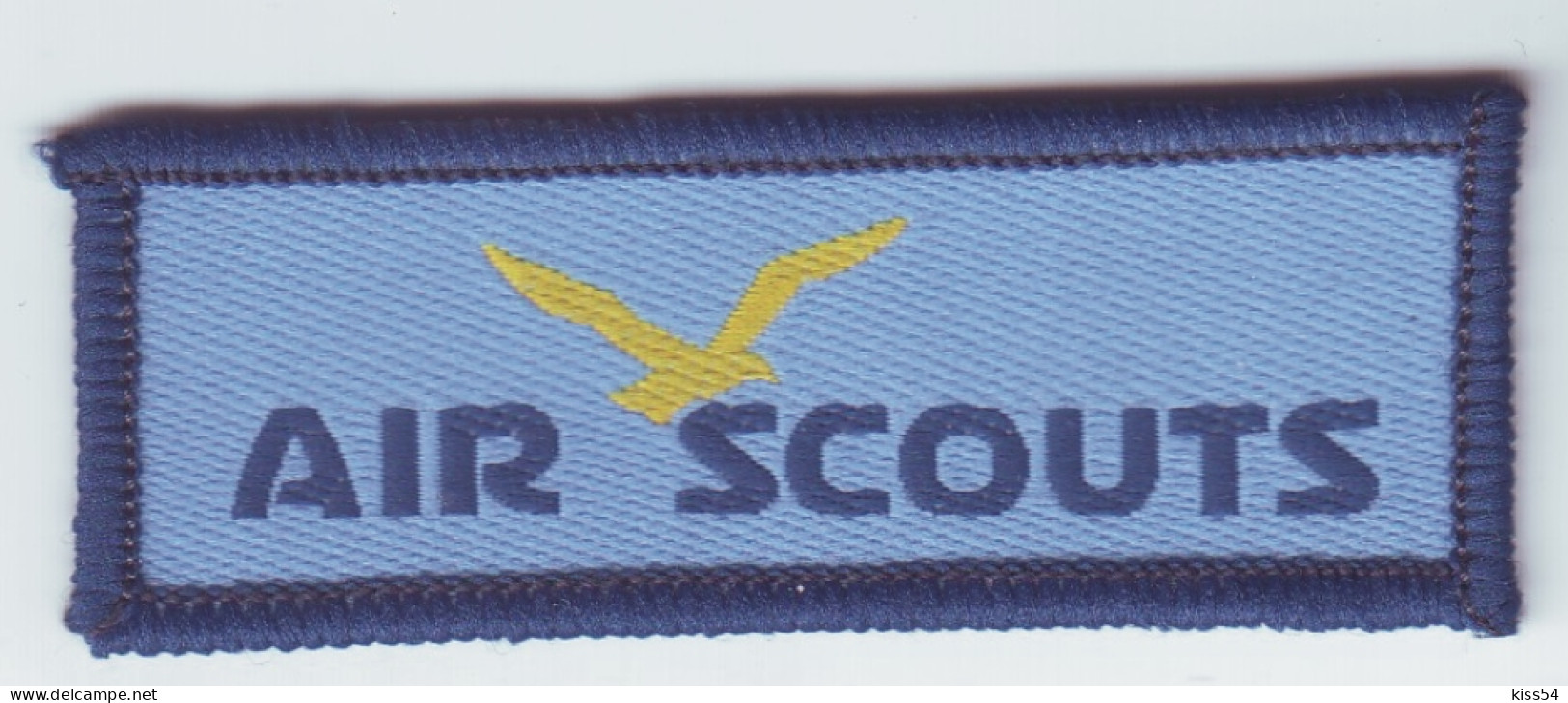 B 19 - 105 ENGLAND Scout Badge - AIR SCOUTS - Scoutisme