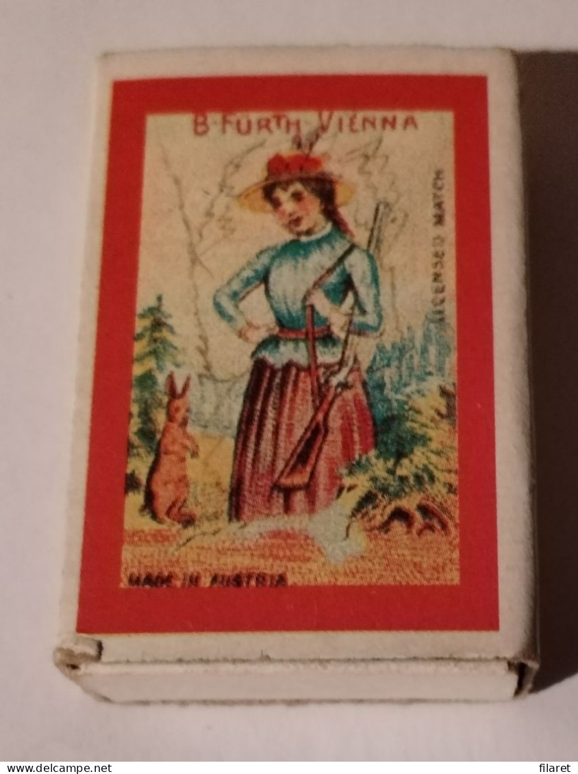 Hunter Woman,matchbox - Zündholzschachteln