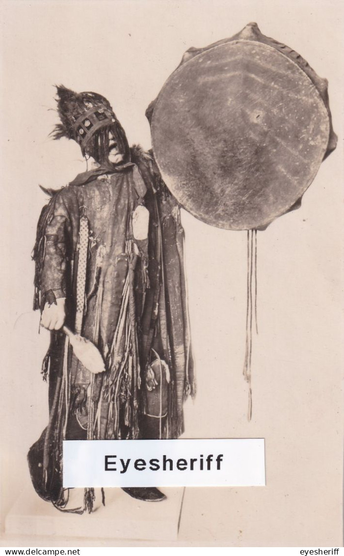 Chamane De Sibérie: Soyot Shaman In Trance With Drum From Siberia1900-1910. Rare! - Asien