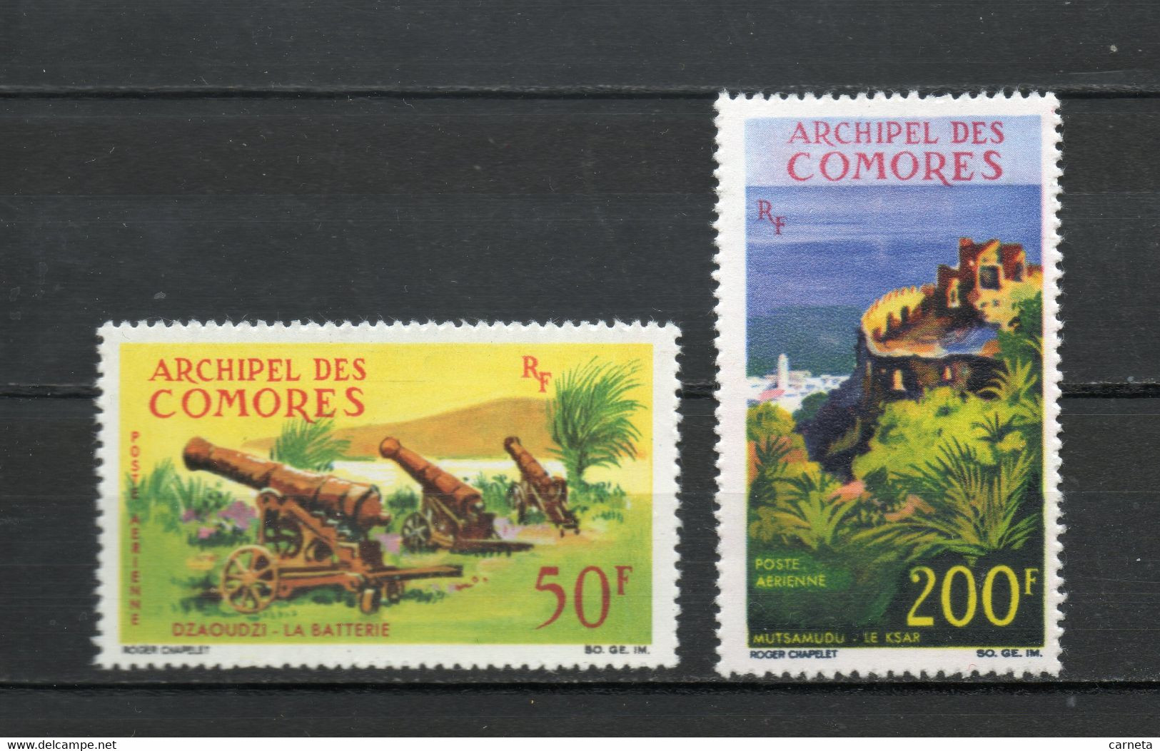 COMORES PA  N° 18 + 19    NEUFS SANS CHARNIERE COTE 14.00€   PAYSAGE MONUMENT  CANON - Luftpost