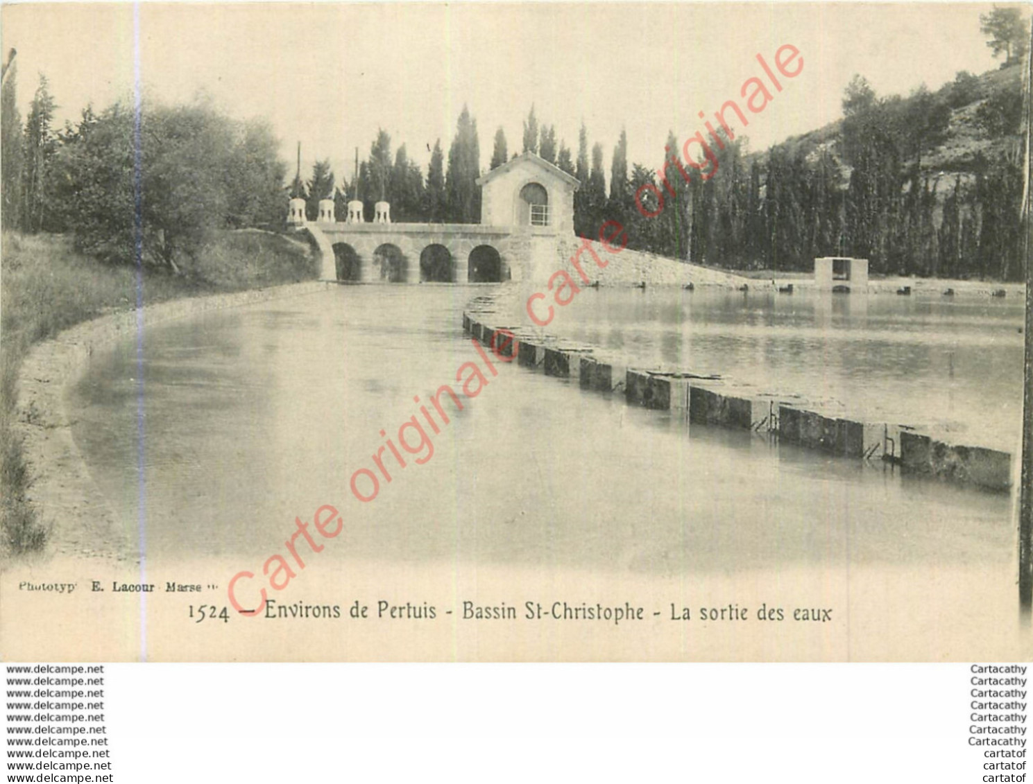 84.  PERTUIS . Bassin St-Christophe .  La Sortie Des Eaux . - Pertuis