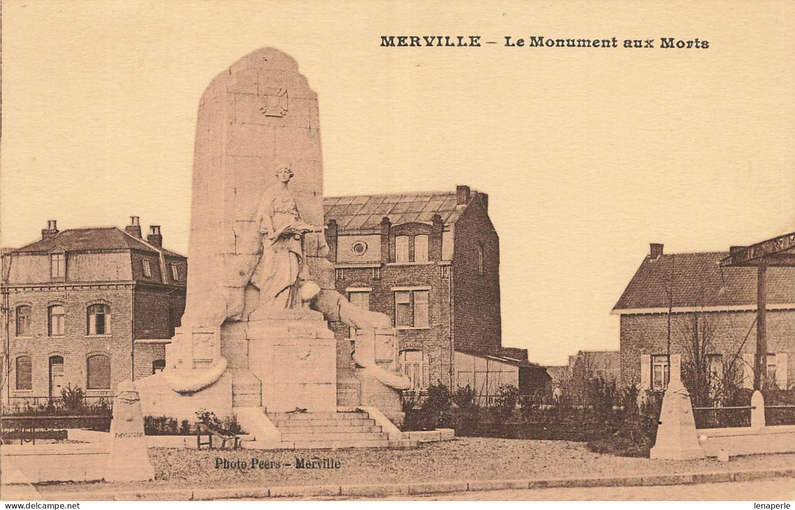 D4225 MERVILLE Le Monument Aux Morts - Merville