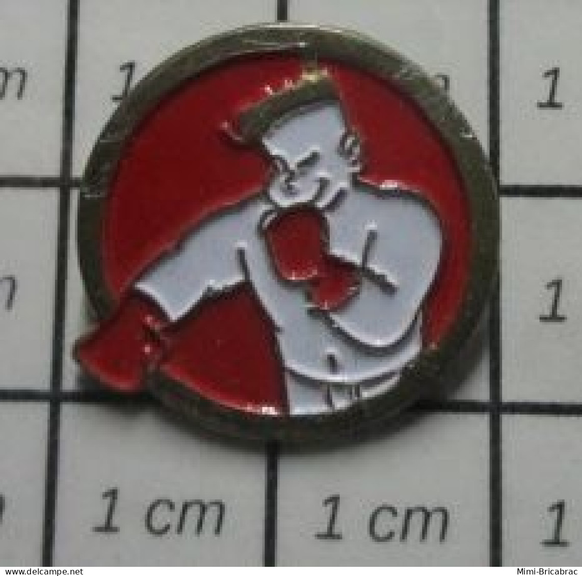 414A Pin's Pins / Beau Et Rare / THEME : SPORTS / BOXE BOXEUR DE BD DANS UN CERCLE ROUGE - Boxen