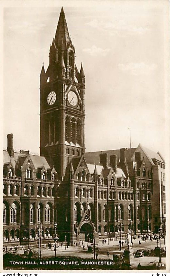 Pays - Royaume-Uni - Manchester - Town Hall , Albert Square - Animée - CPSM Format CPA - Voyagée En 1951 - Voir Scans Re - Manchester