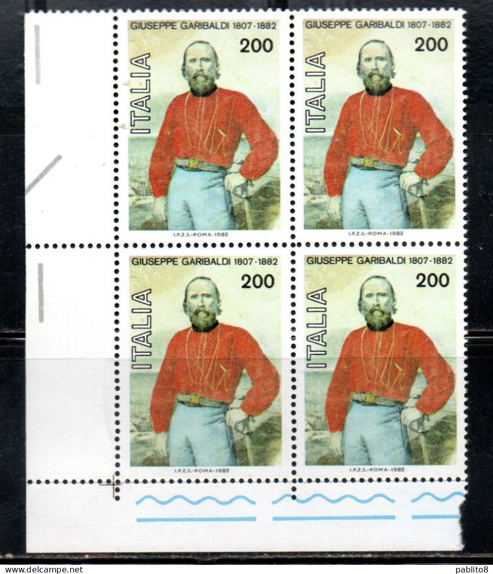 ITALIA REPUBBLICA ITALY REPUBLIC 1982 GIUSEPPE GARIBALDI CENTENARIO MORTE QUARTINA ANGOLO DI FOGLIO BLOCK MNH - 1981-90: Nieuw/plakker