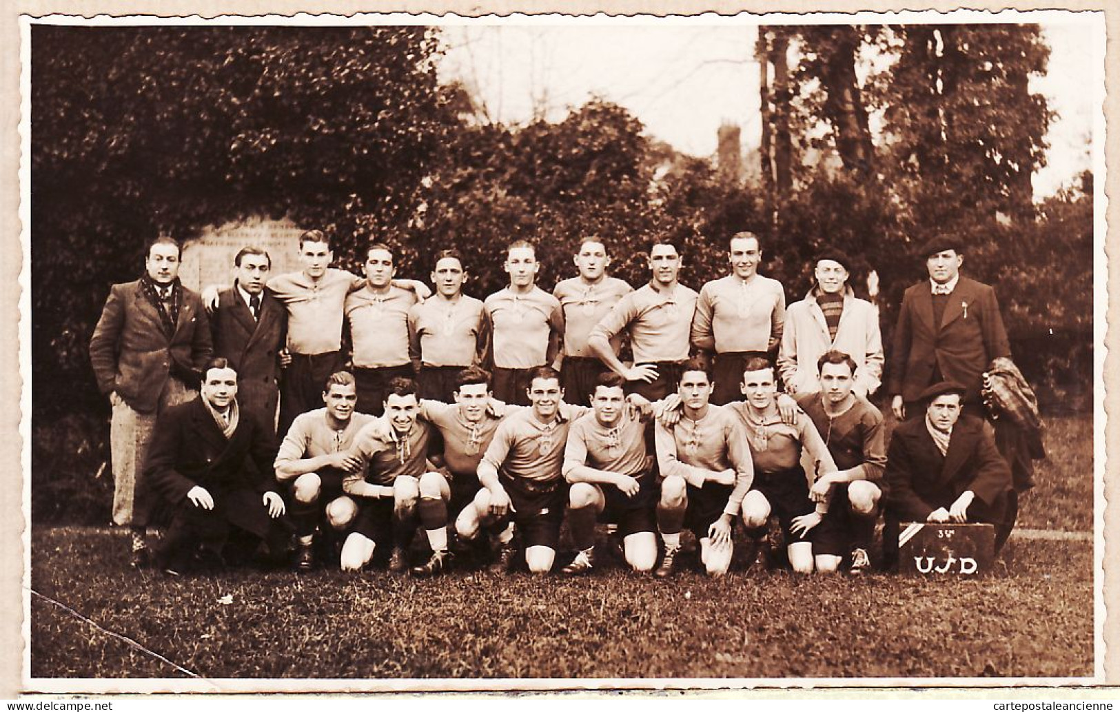 04756 / DAX Photographie 17.5x10.5 Equipe RUGBY U.S.D Période 1940s Joueurs Dirigeants Entraineurs Monument Morts - Rugby