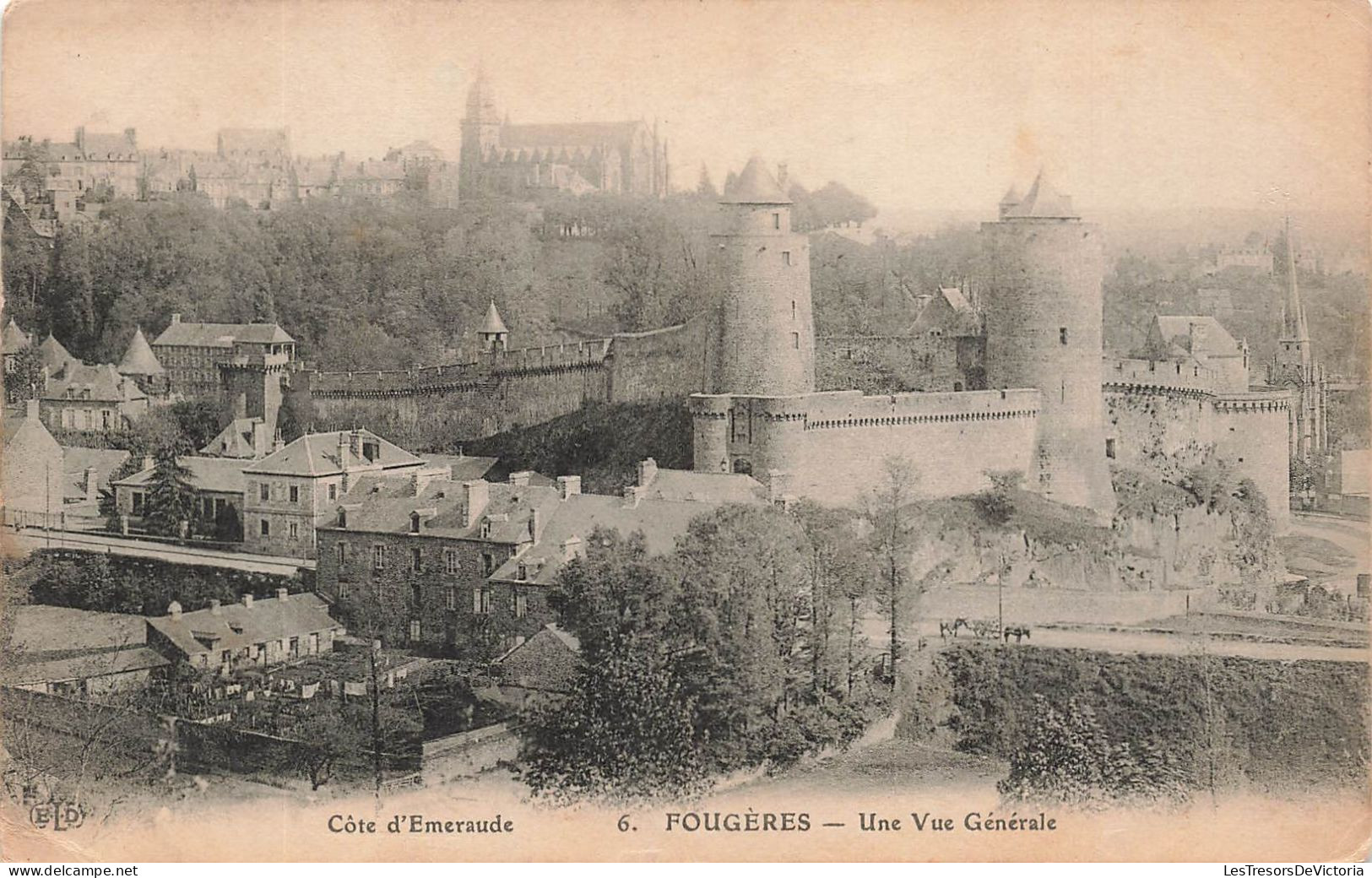 FRANCE - Côte D'Emeraude - Fougères - Une Vue Générale De La Ville - Carte Postale Ancienne - Fougeres