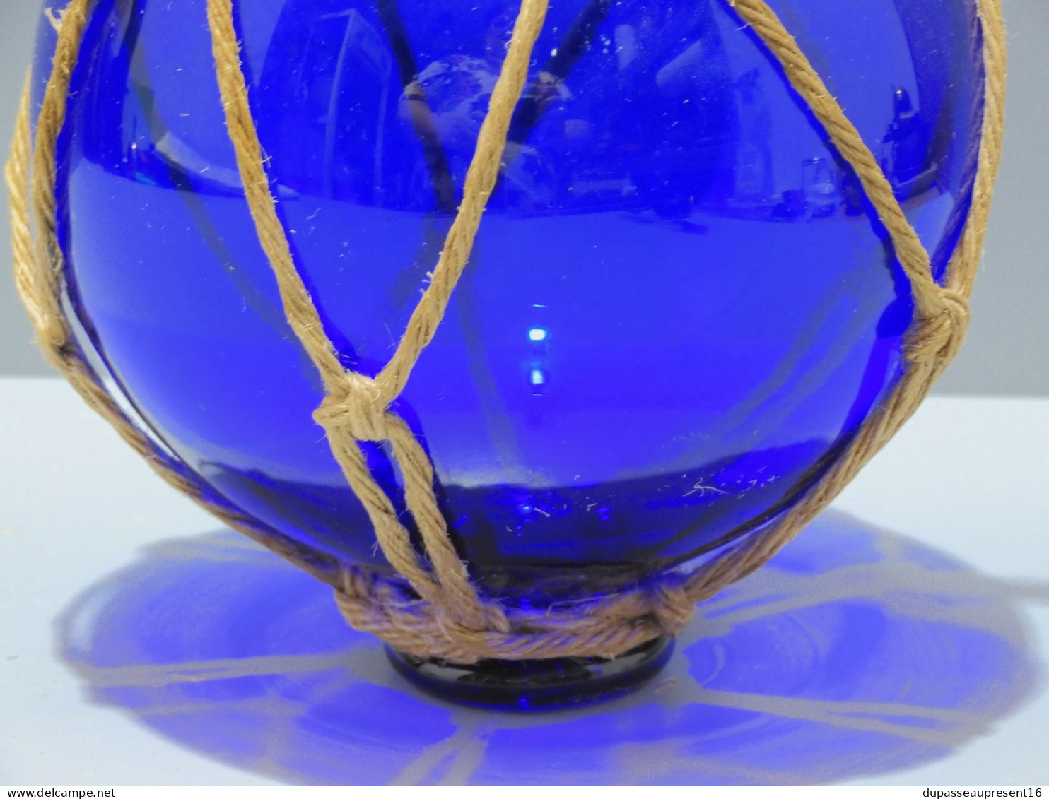 -BELLE BOULE FLOTTEUR VERRE soufflé BLEU avec son petit CORDAGE déco XXe    E