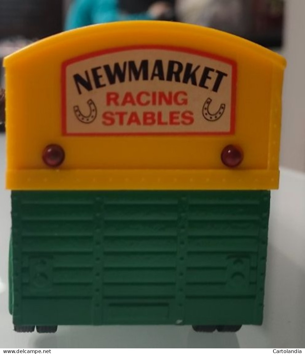 Corgi Major Toys Bedford Tractor Unit + Horse Box Trailer In Green/Yellow - Autres & Non Classés