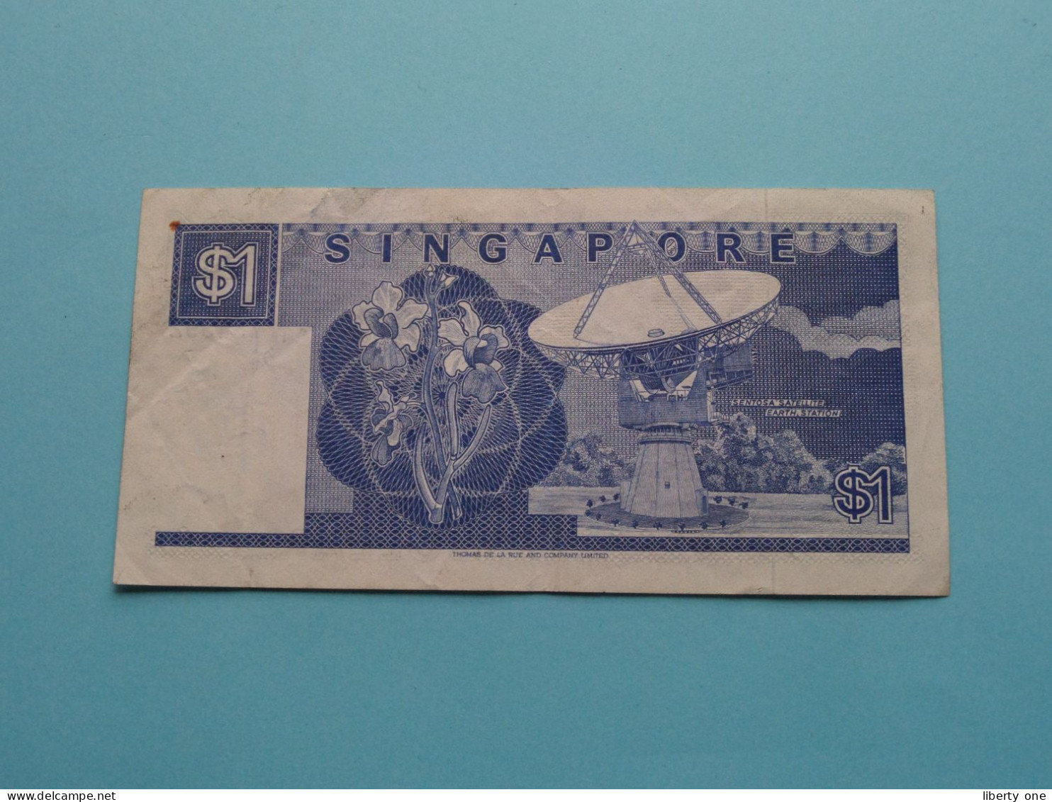 1 Lot of 48 Dollars (4x10 - 1x5 - 1x2 - 1x1 Dollar ) SINGAPORE ( for Grade, please see SCANS ) Circulated !